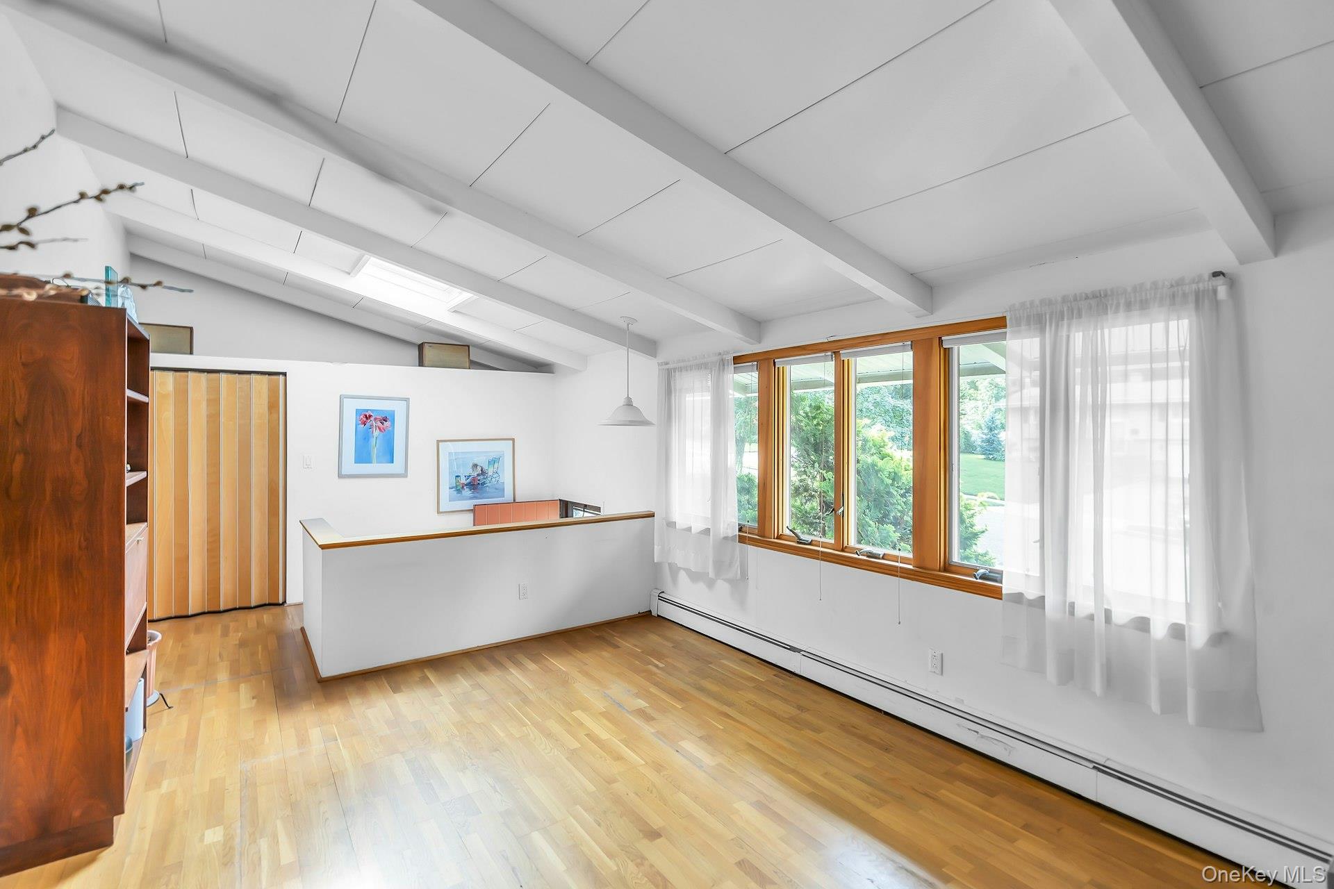 23 Redleaf Lane Property Photo 6
