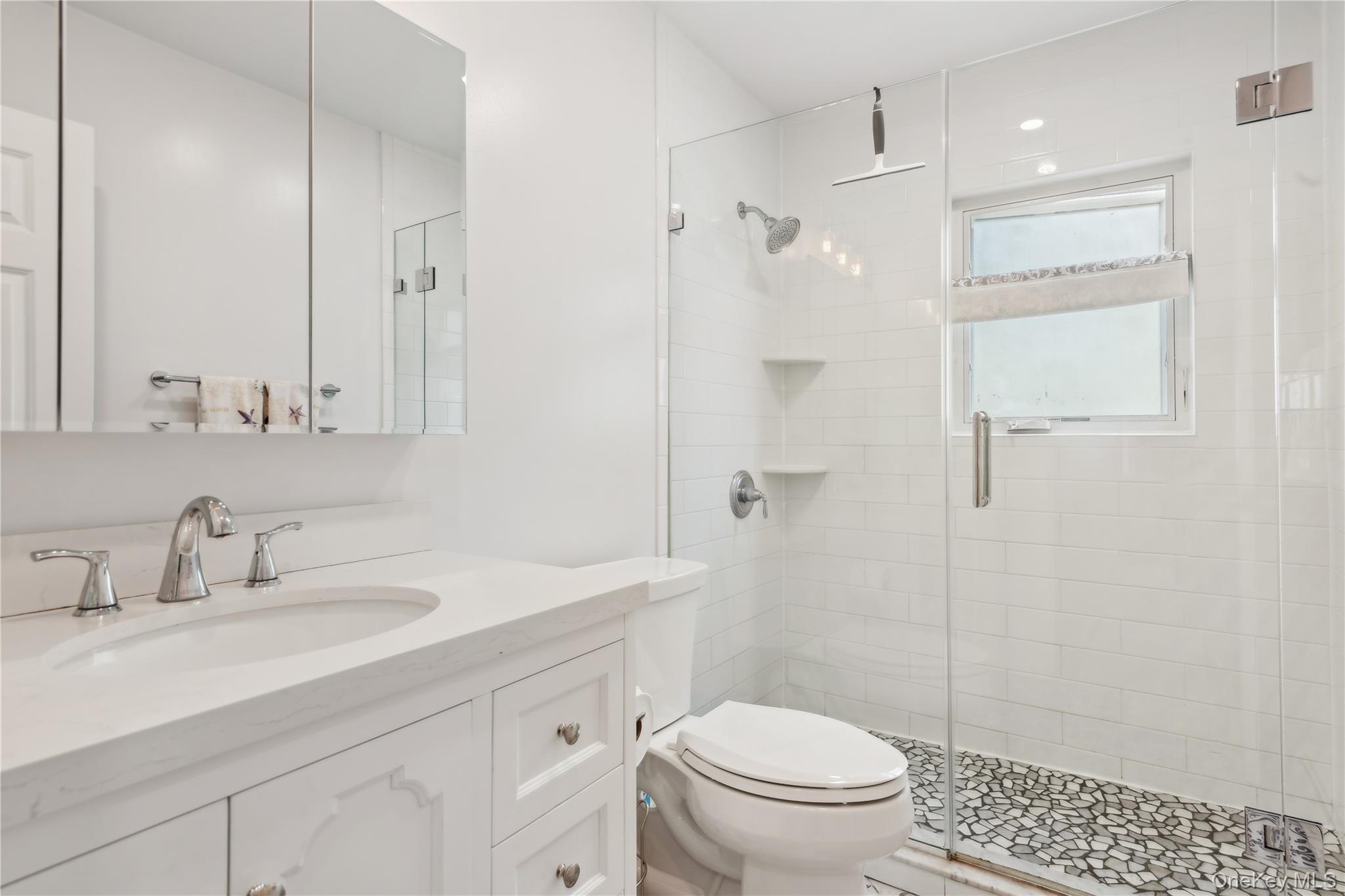 87 Bay Street Property Photo 14