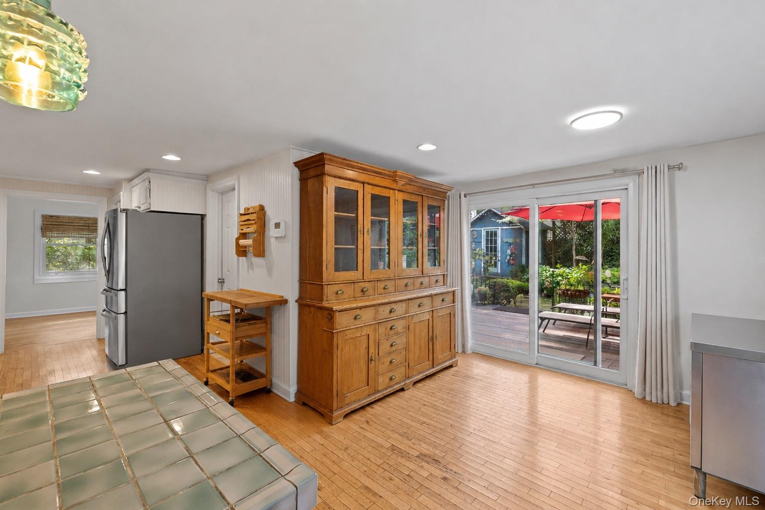 18 Walnut Avenue Property Photo 9