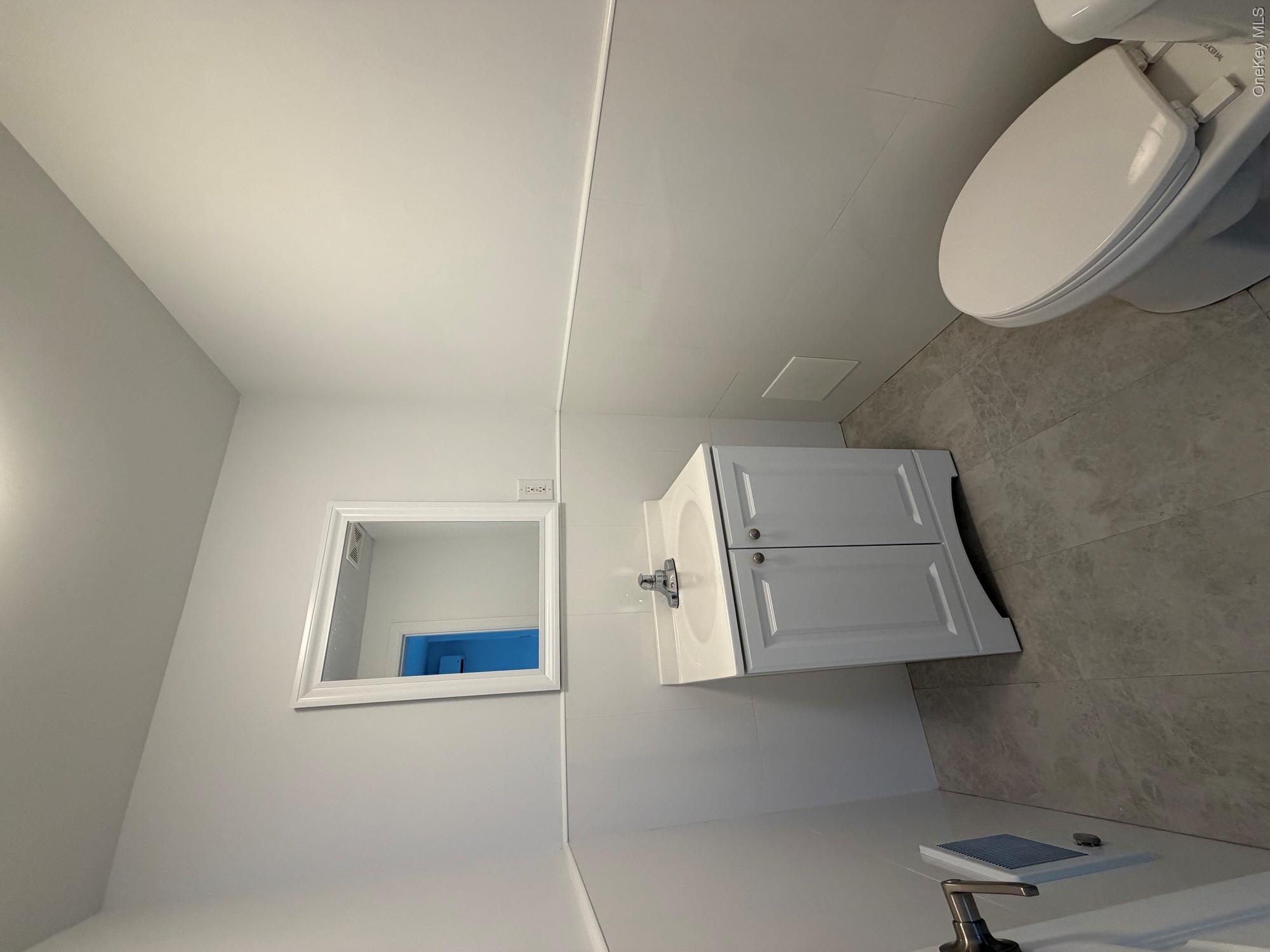 72 School Street Property Photo 5