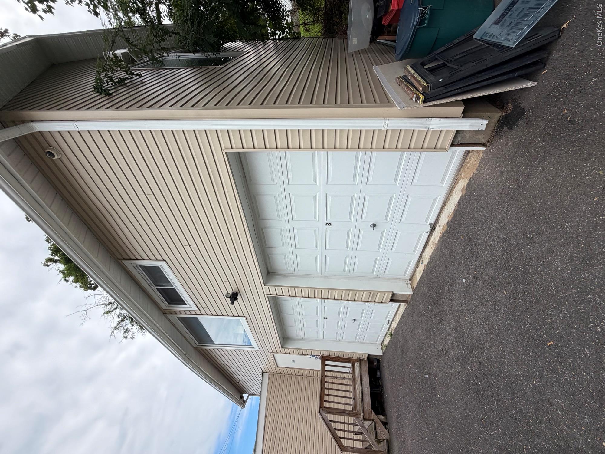 72 School Street Property Photo 8