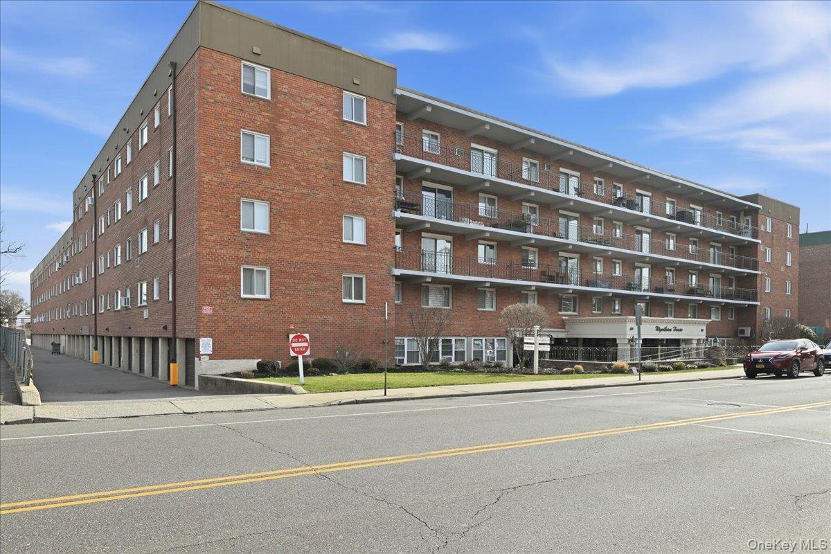 200 Atlantic Avenue 107 Property Photo 2