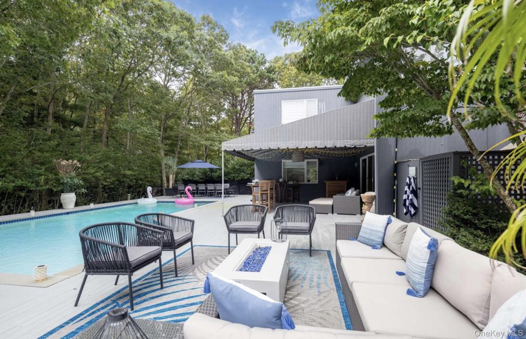 1045094 Property Photo 1