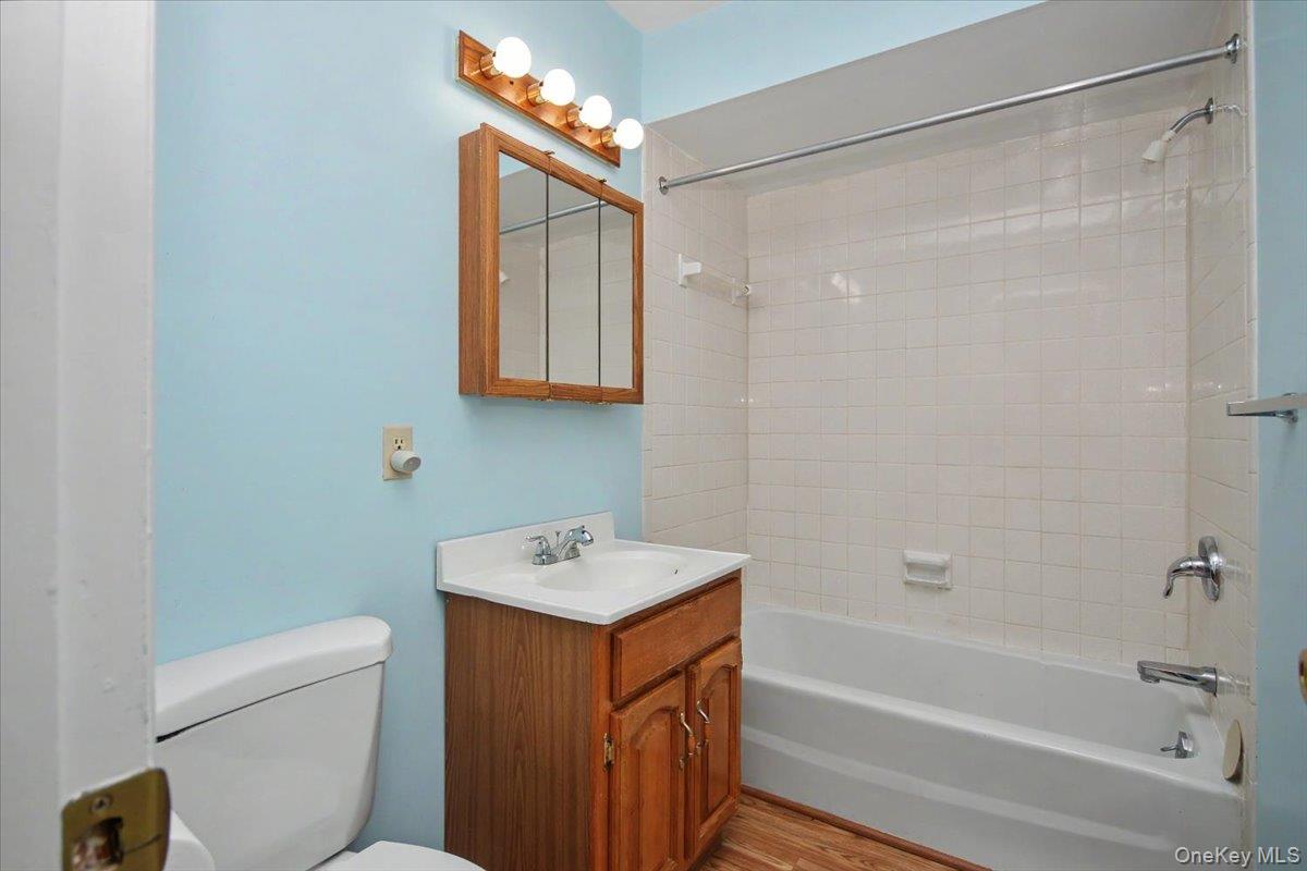 902 Commons Way D Property Photo 24