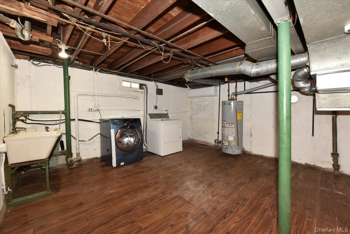 7515 196th Place Property Photo 14