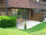 33 Roanoke Avenue Property Photo 8