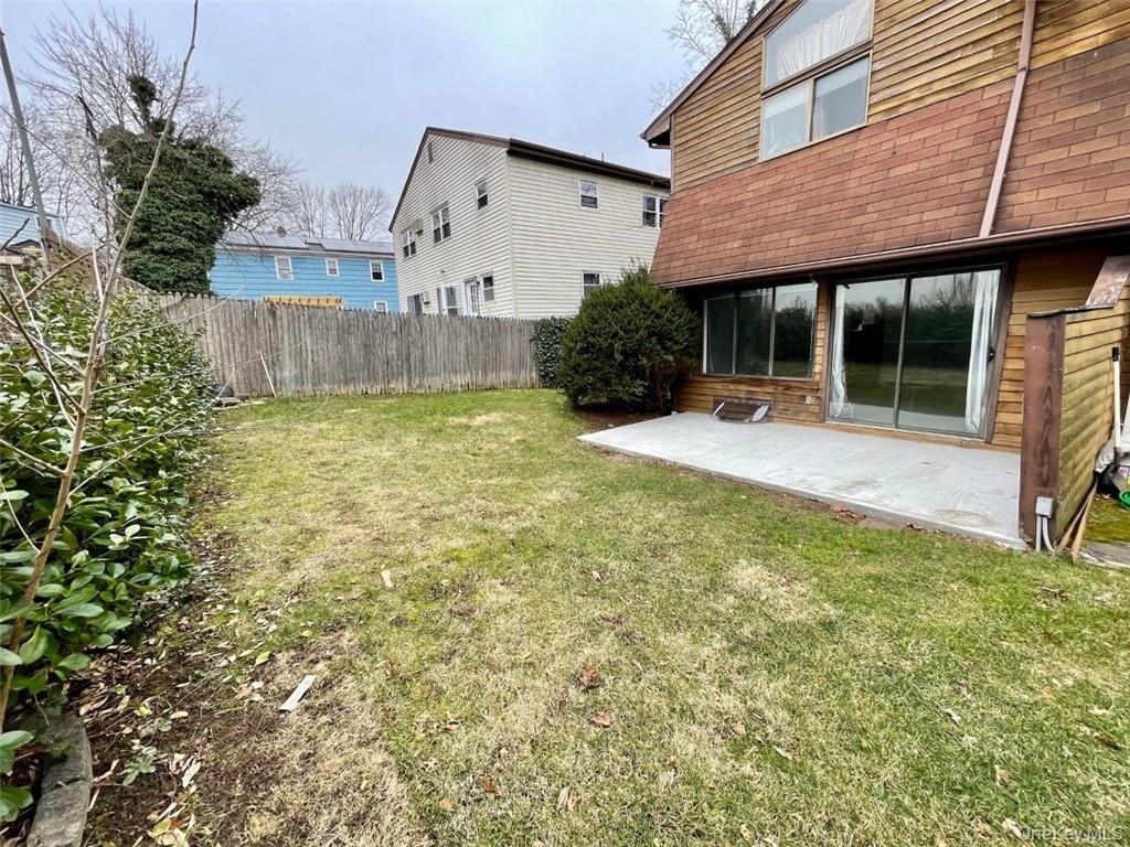 33 Roanoke Avenue Property Photo 9