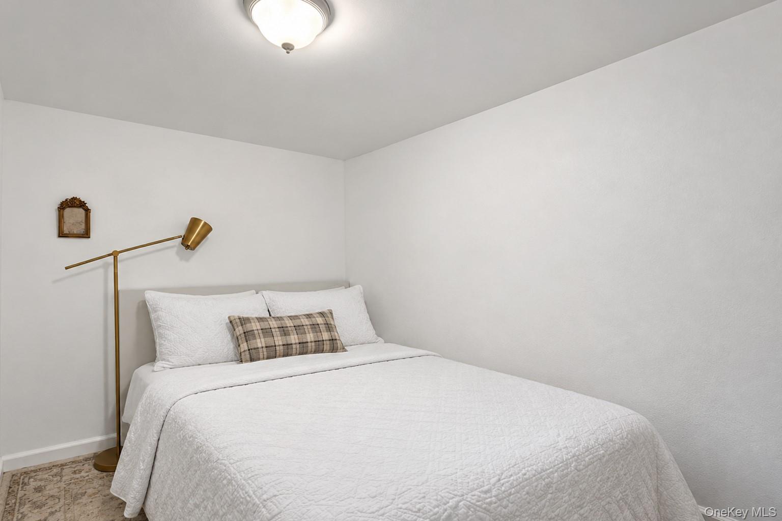 145 Thames Street Property Photo 12