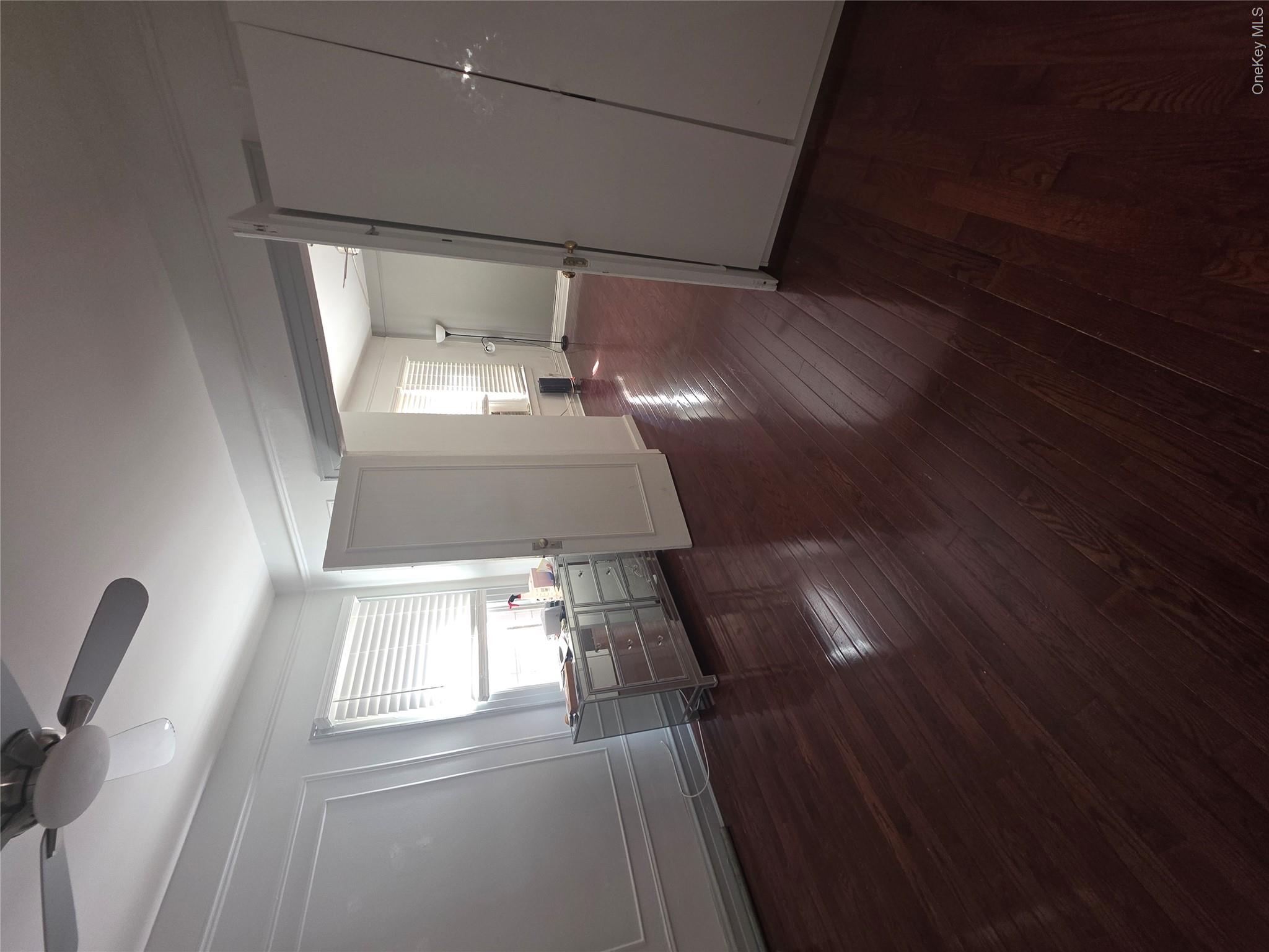 968 Albany Avenue Property Photo 22