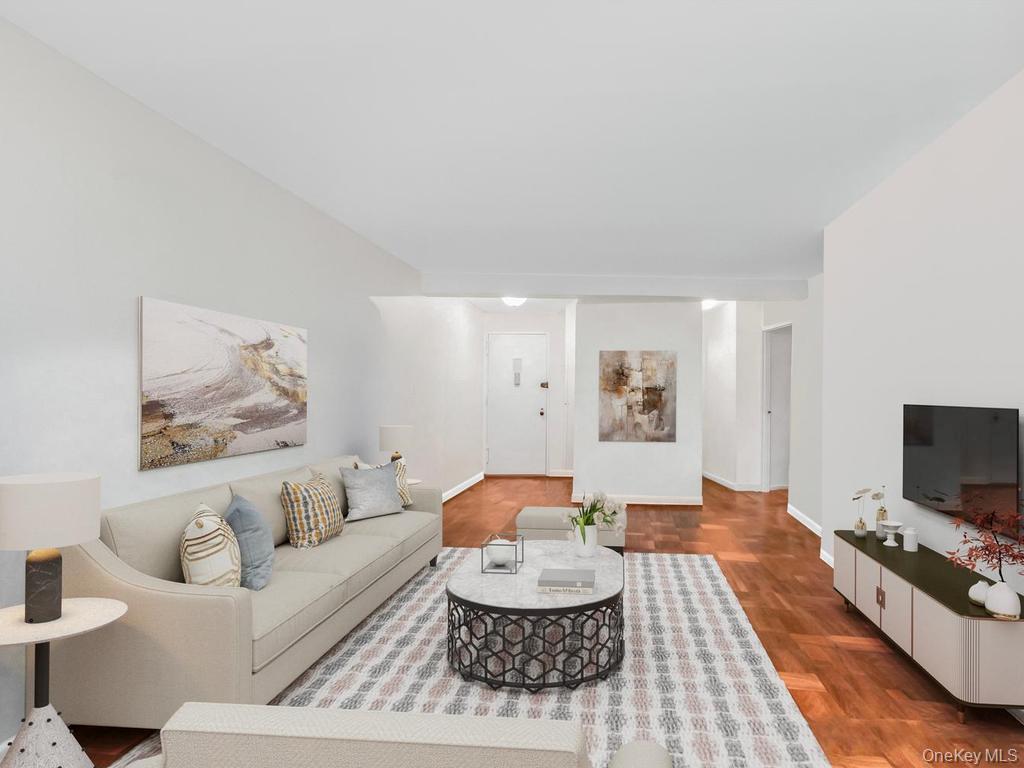 1874 Pelham Parkway 2p Property Photo 4