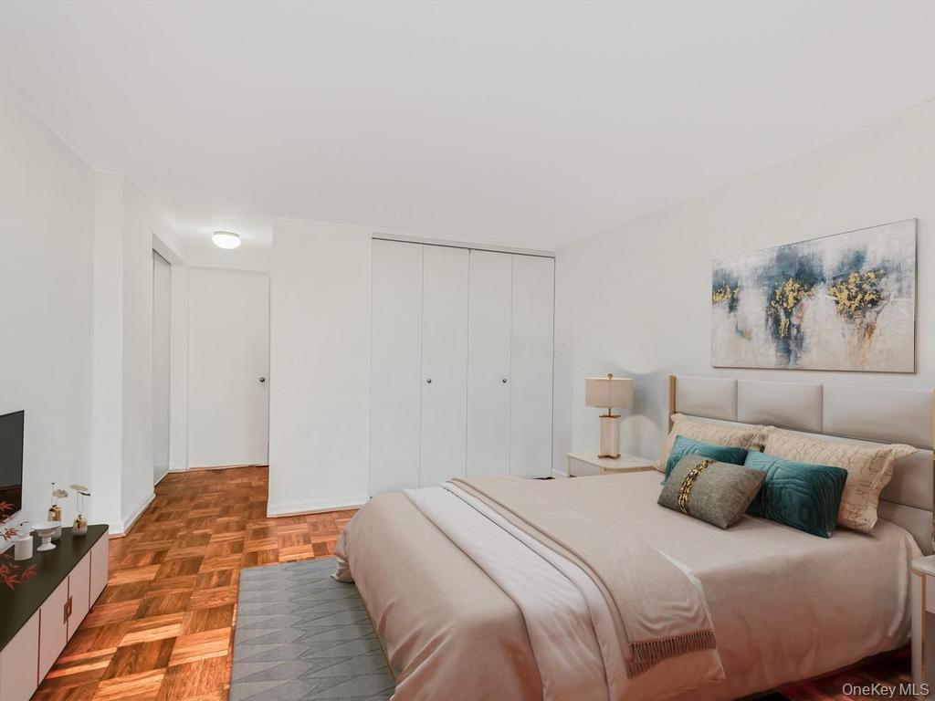 1874 Pelham Parkway 2p Property Photo 15