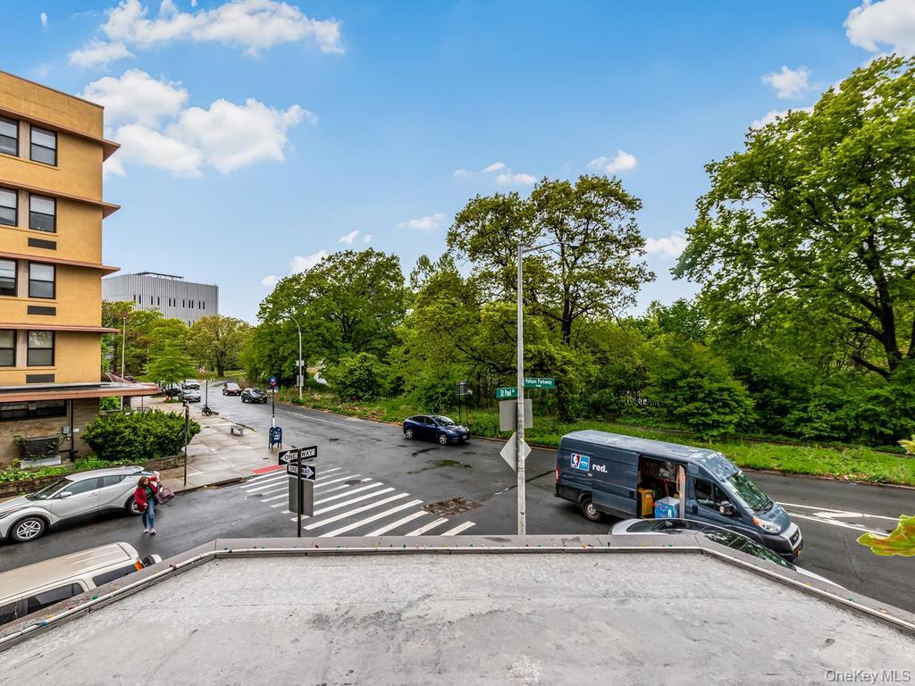 1874 Pelham Parkway 2p Property Photo 25