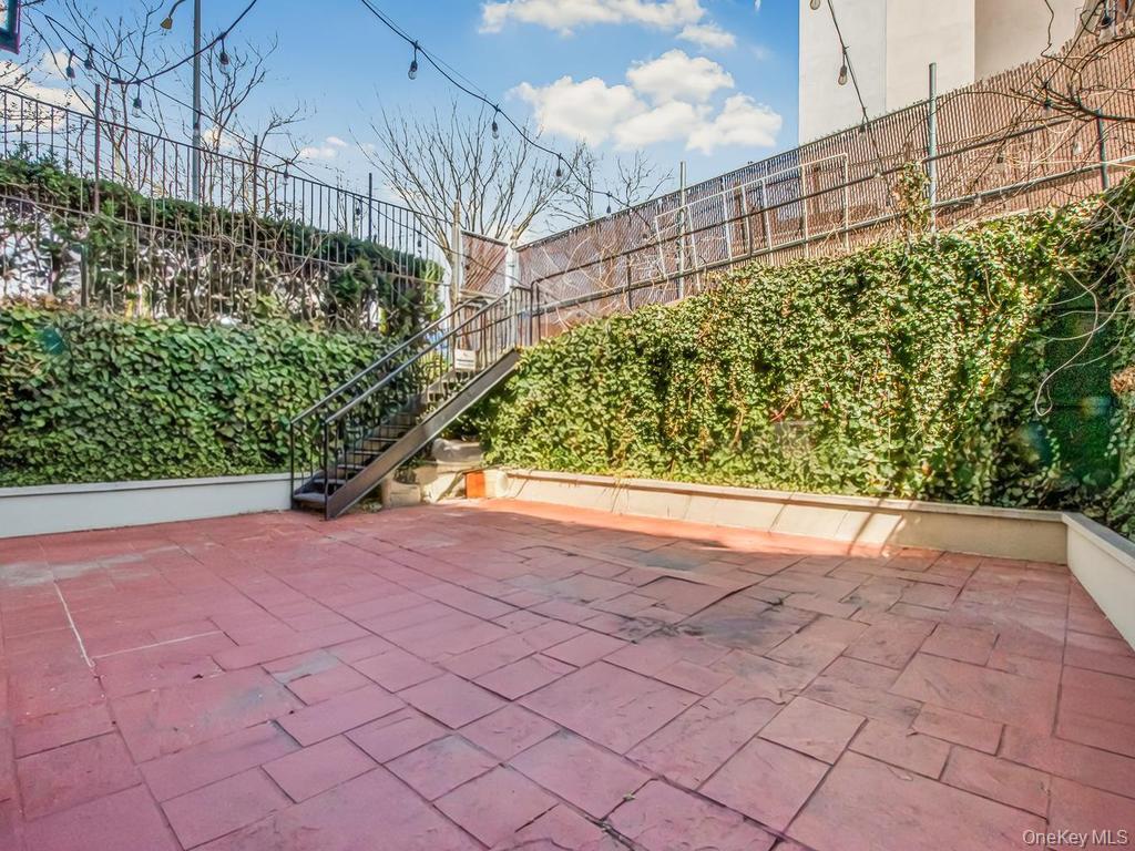 1874 Pelham Parkway 2p Property Photo 29