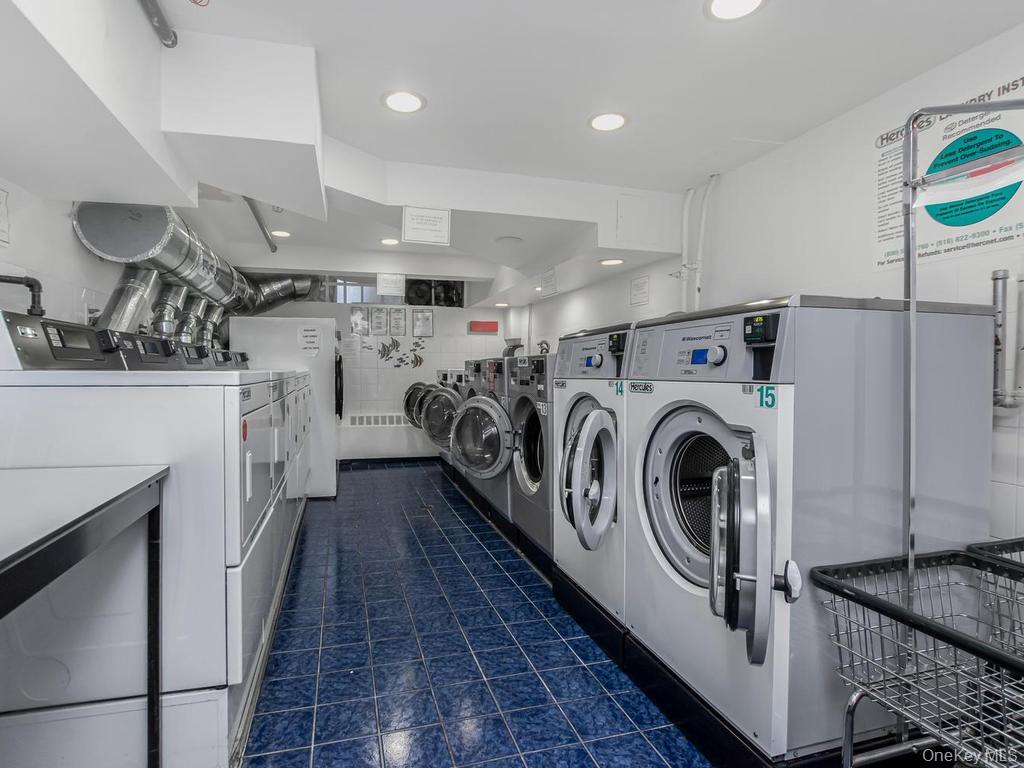1874 Pelham Parkway 2p Property Photo 32