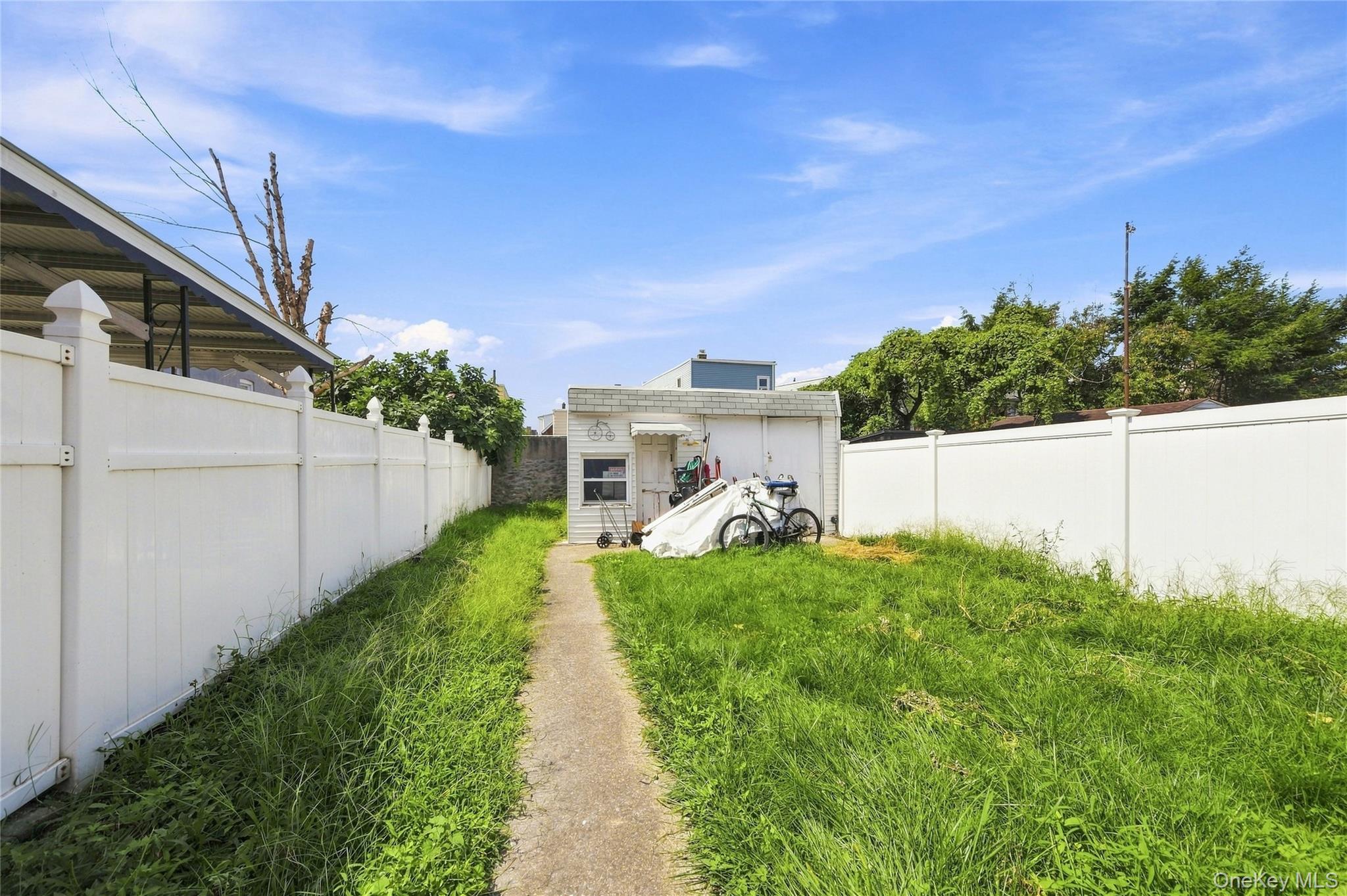 1921 Edison Avenue Property Photo 2