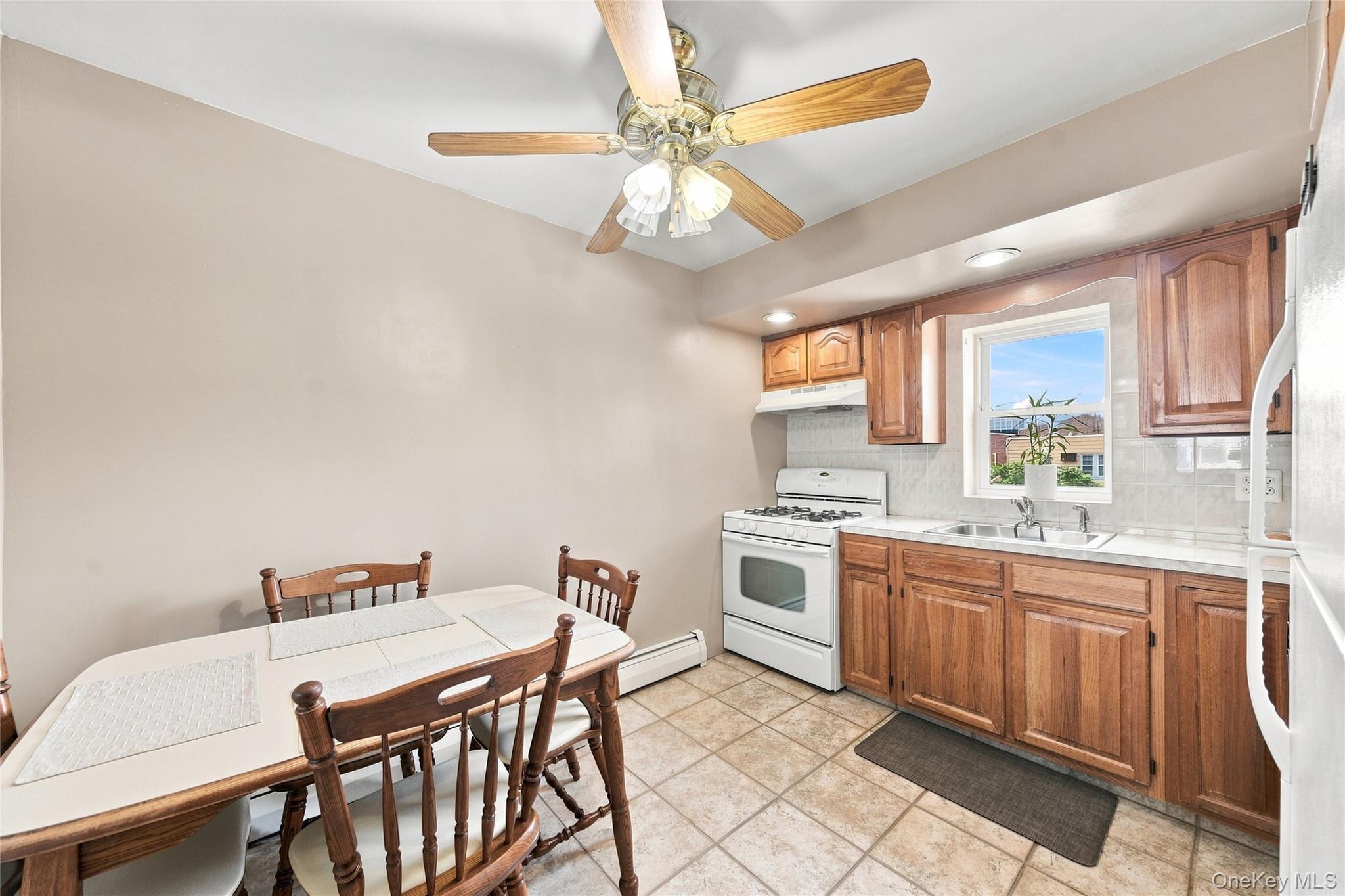 1921 Edison Avenue Property Photo 11