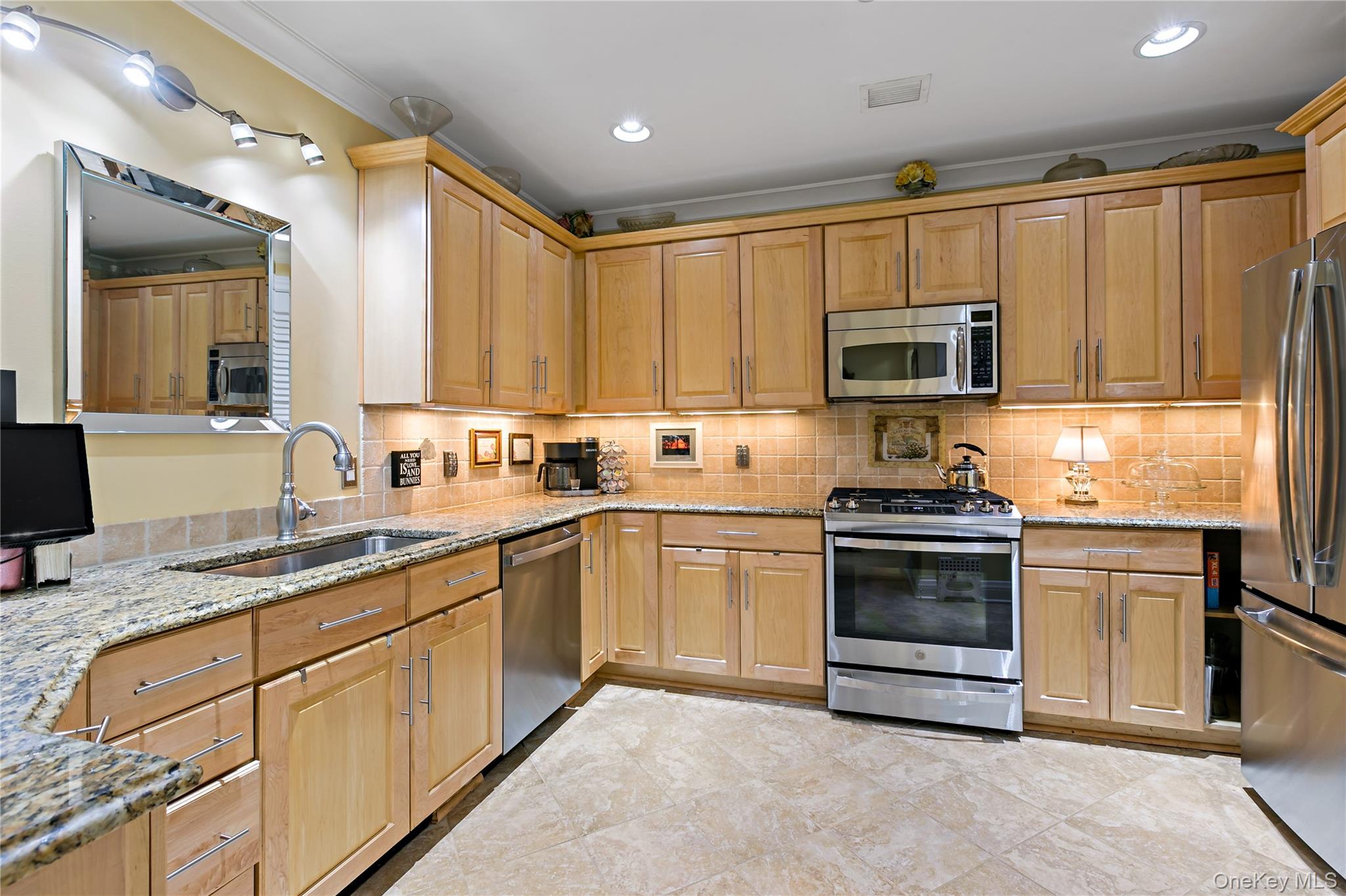 427 Trump Park Property Photo 8
