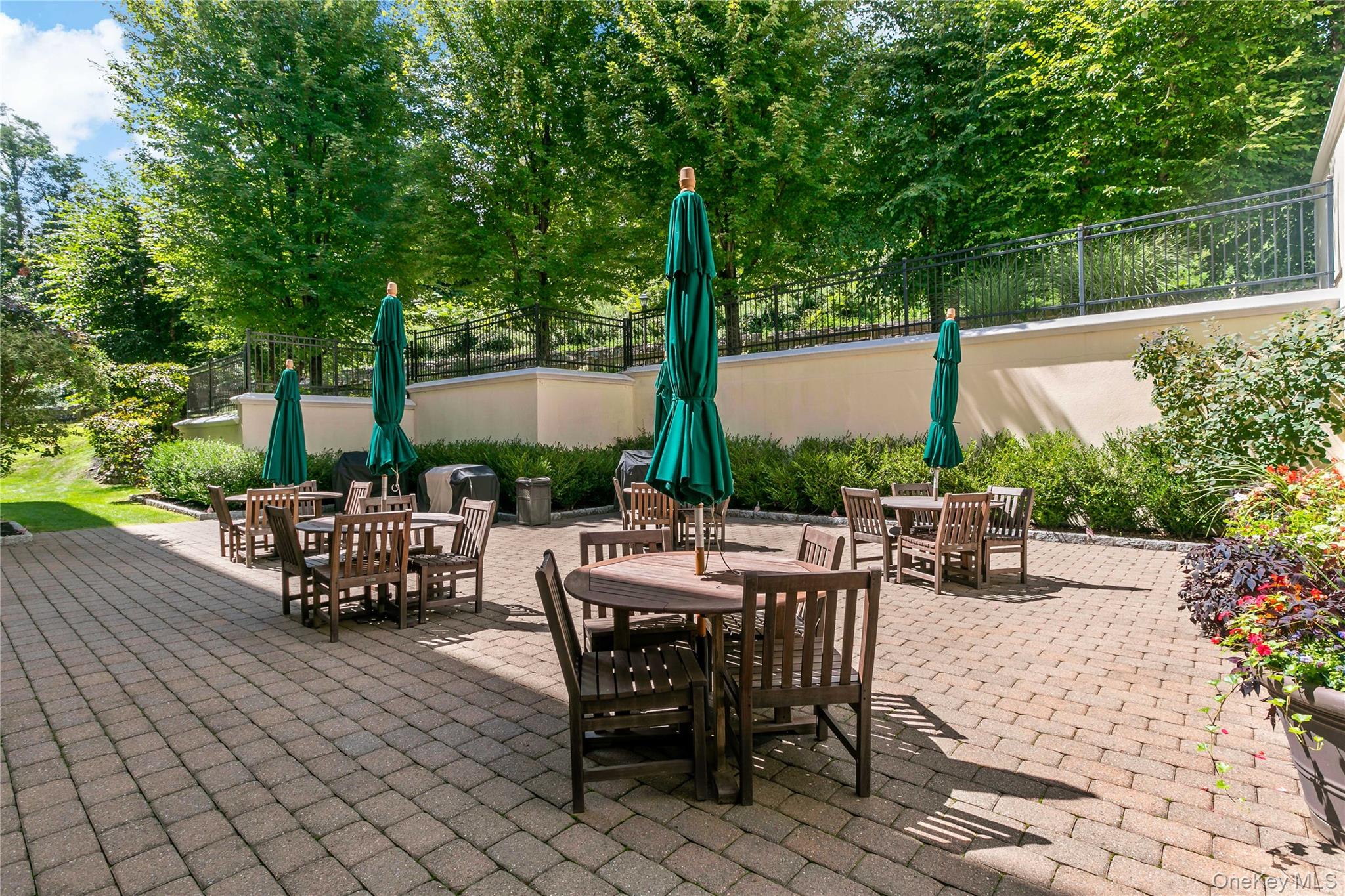 427 Trump Park Property Photo 22