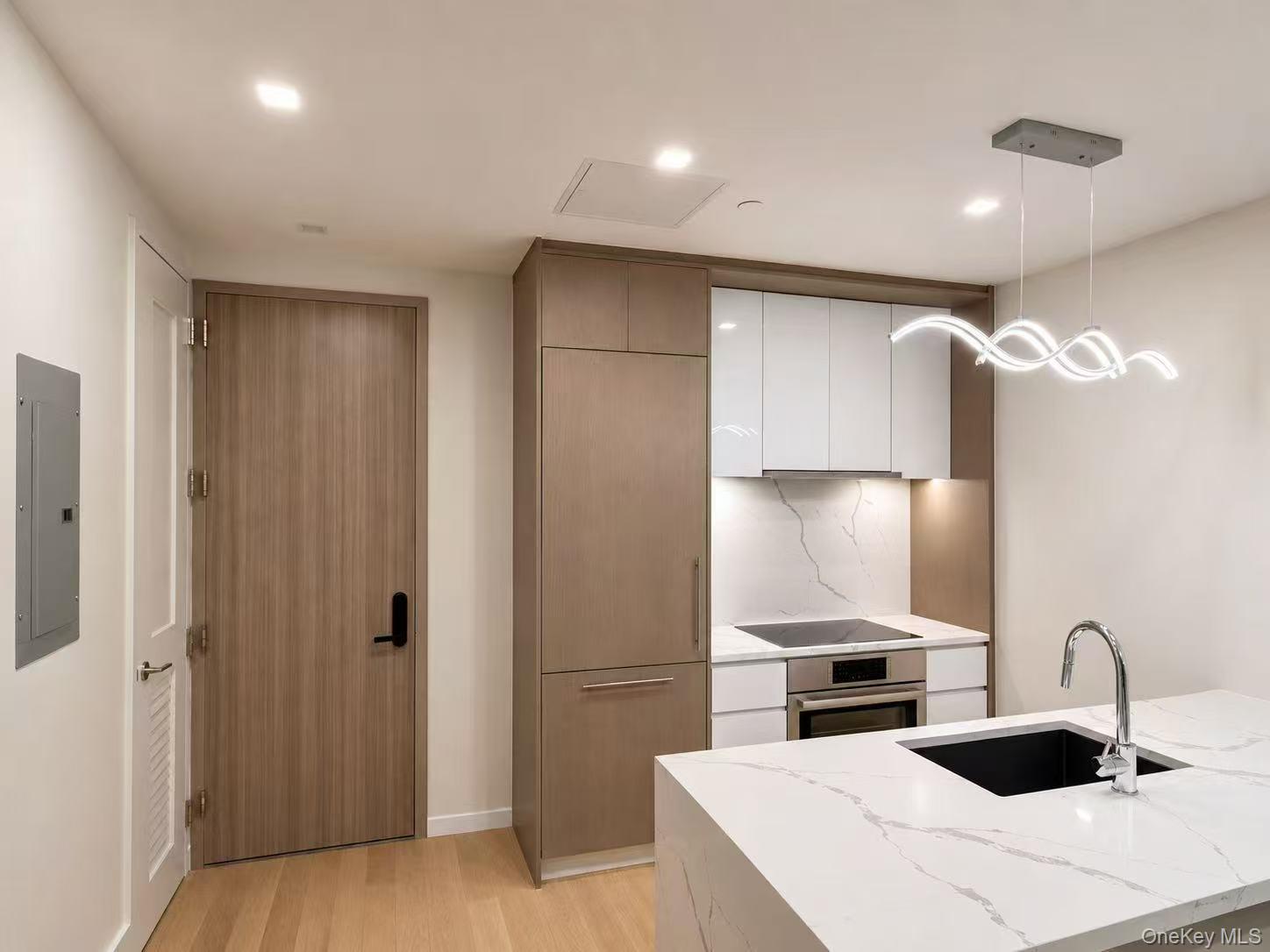 45-30 Pearson Street 15b Property Photo 1