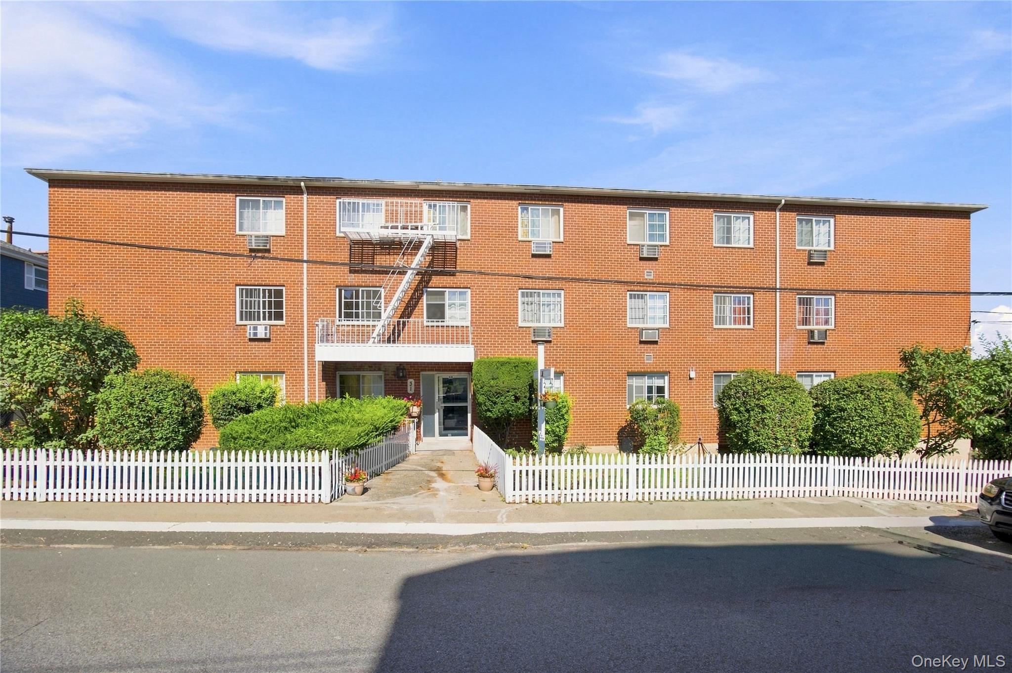 31 Fero Street 2a Property Photo 18