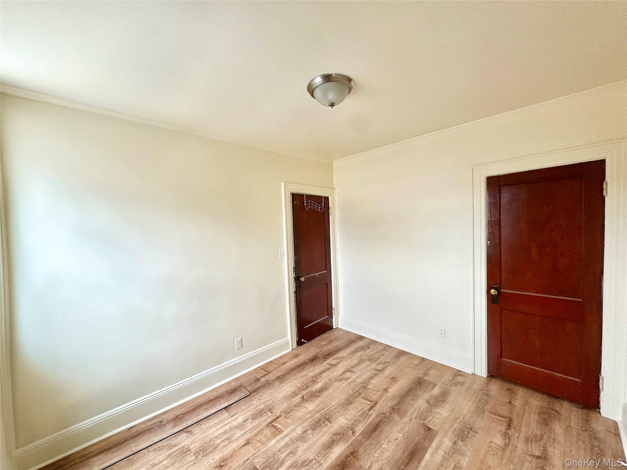 918 Hempstead Turnpike 6 Property Photo 7