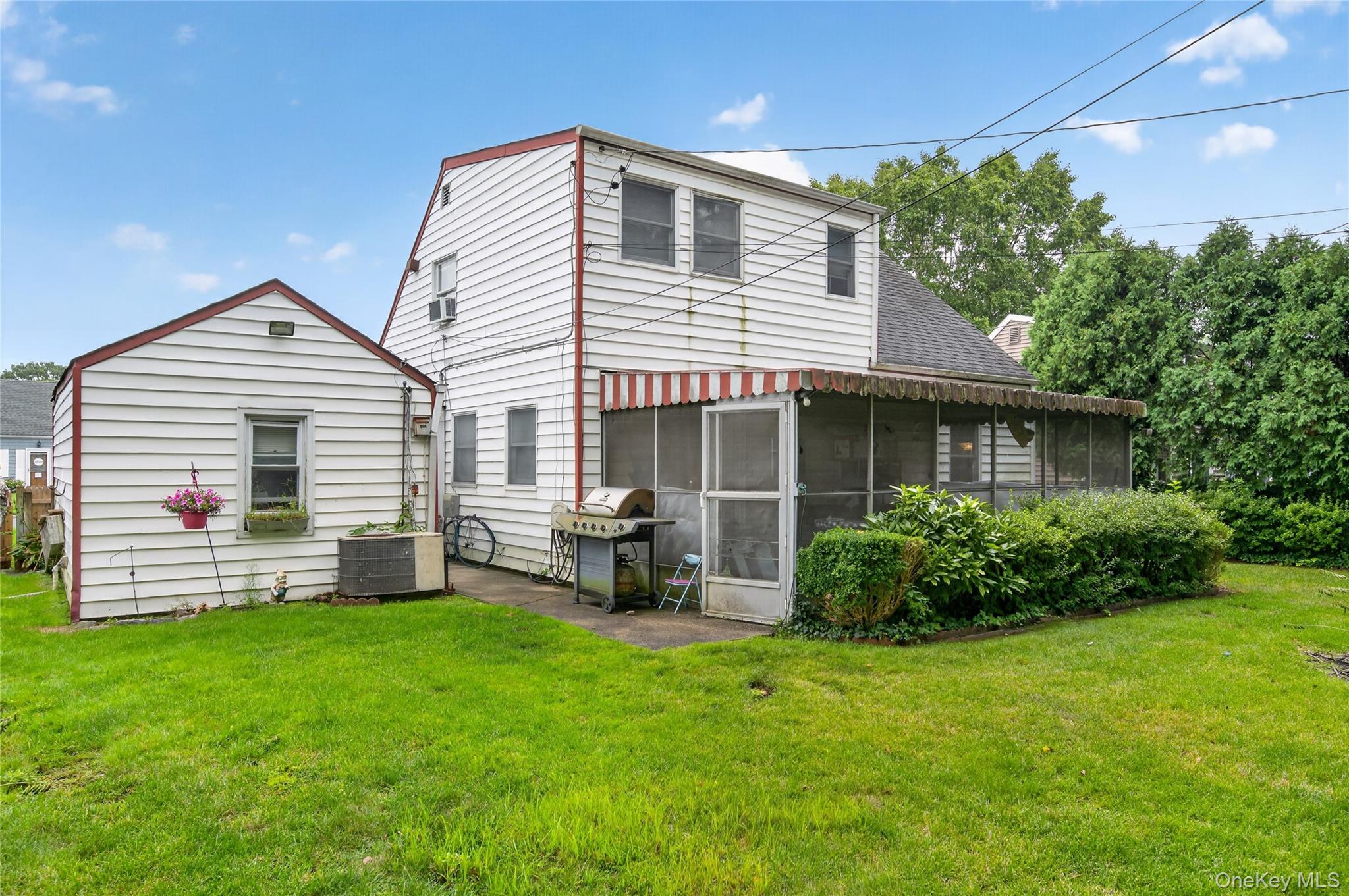 296 Jamaica Boulevard Property Photo 14