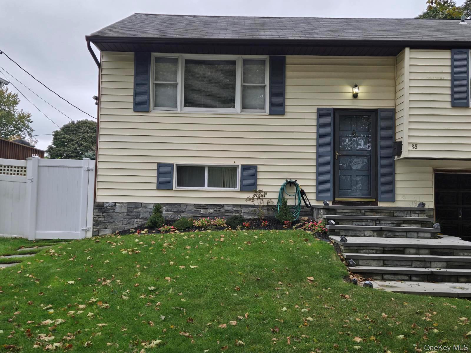 38 Ripley Drive Property Photo 1