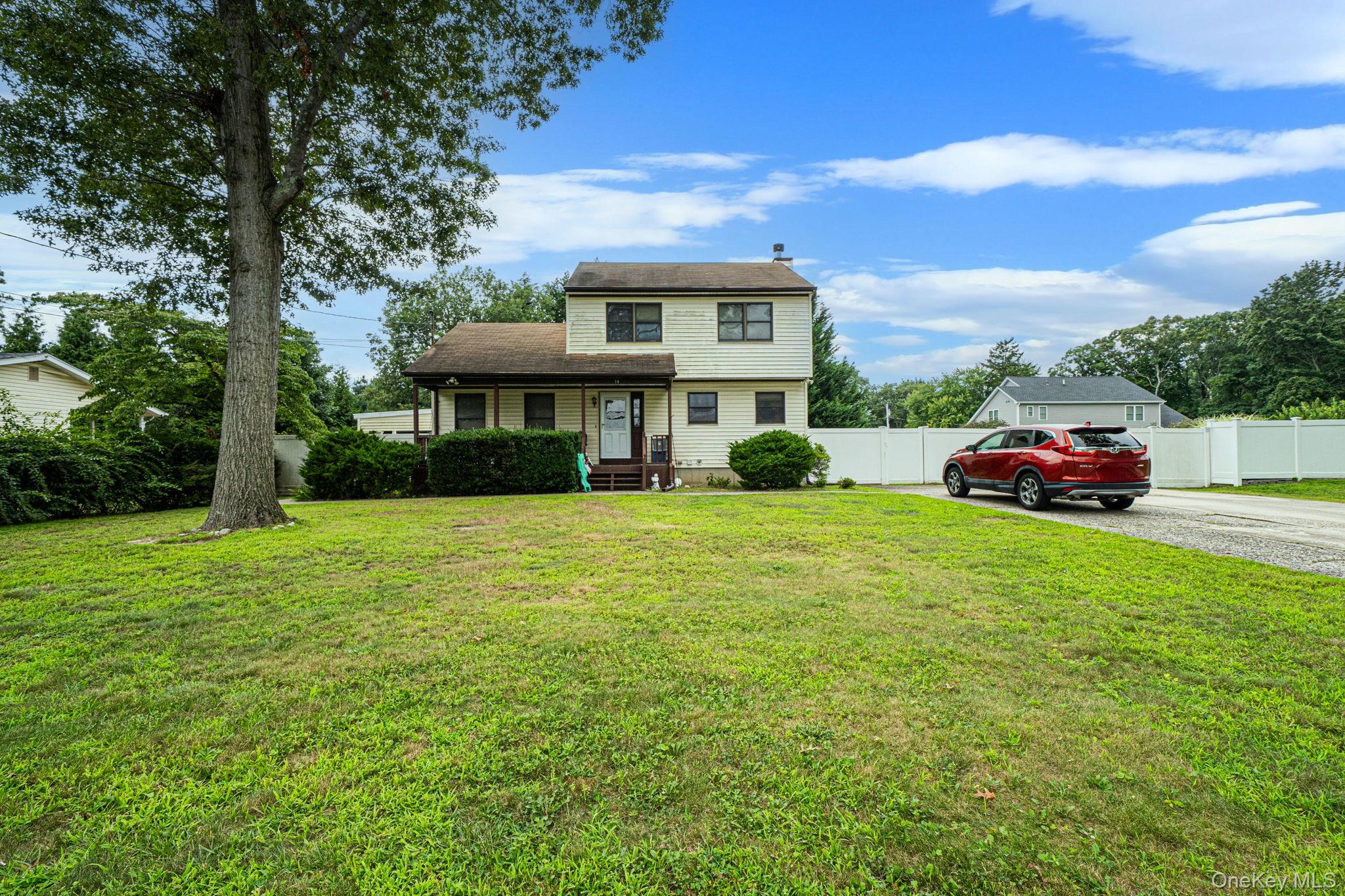 14 Roosevelt Avenue Property Photo 4