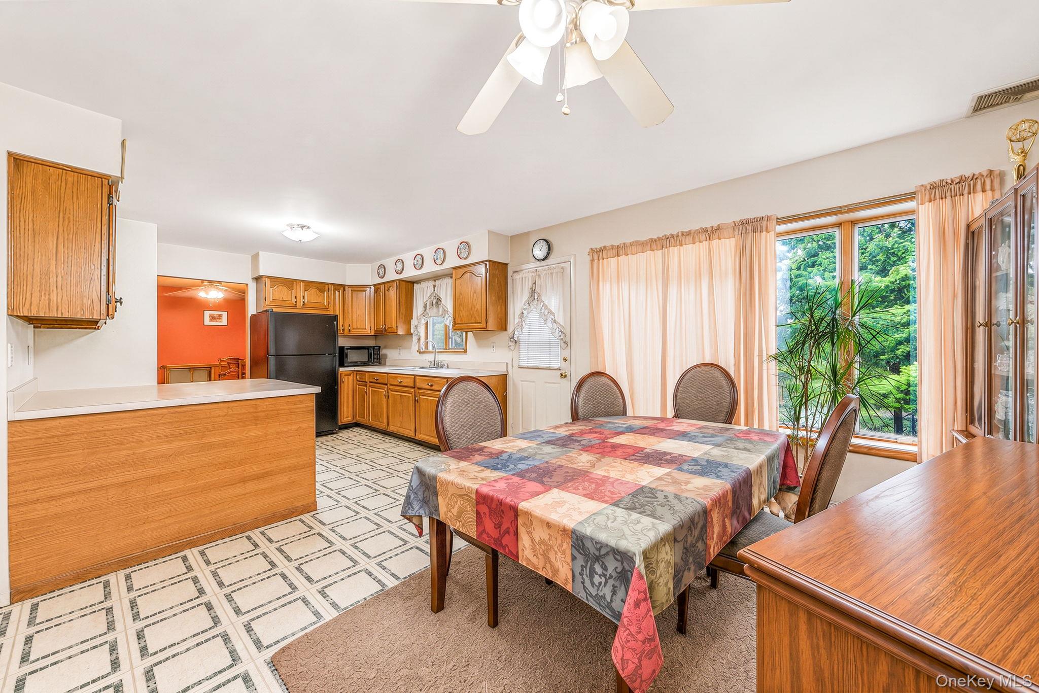14 Roosevelt Avenue Property Photo 13