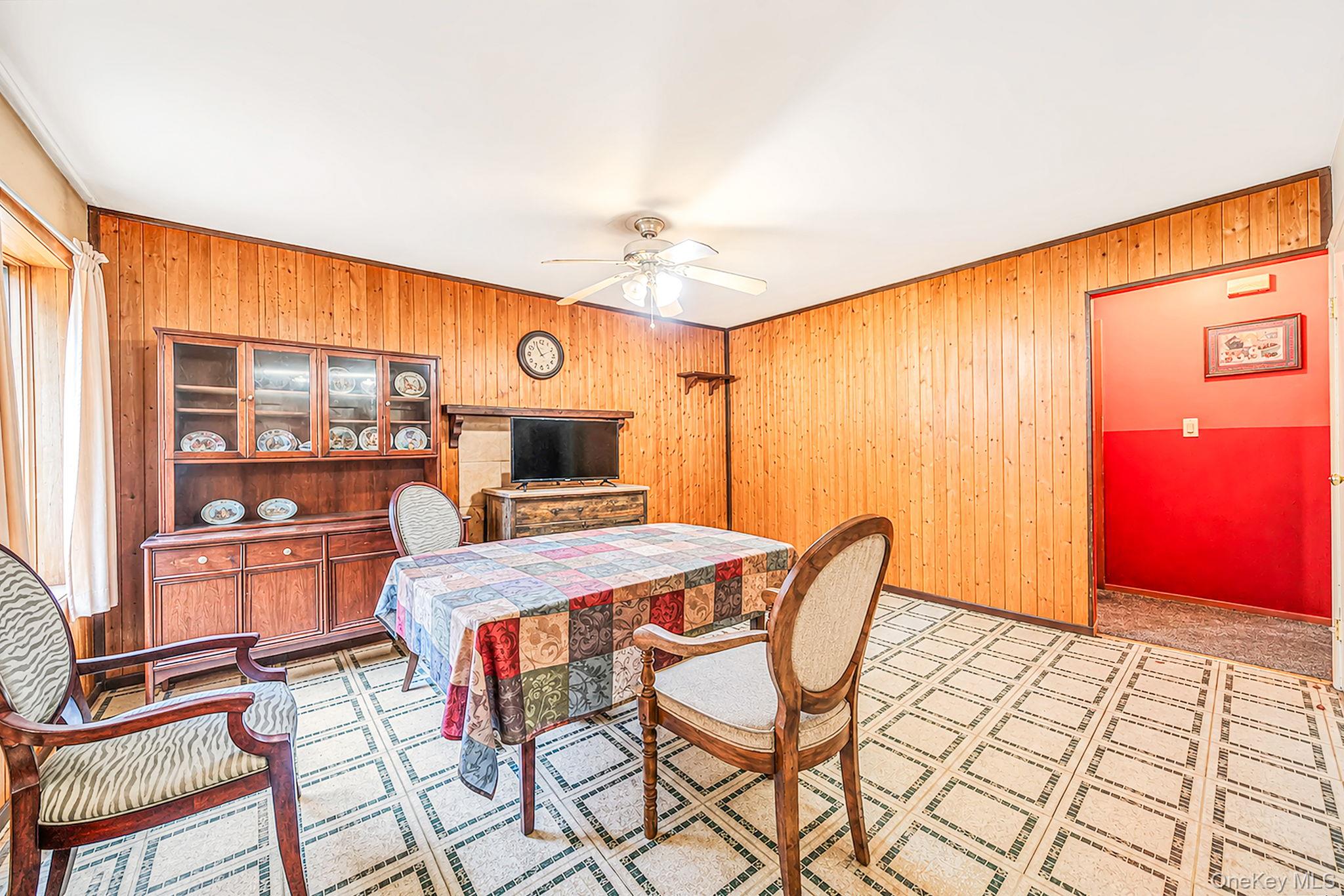 14 Roosevelt Avenue Property Photo 14