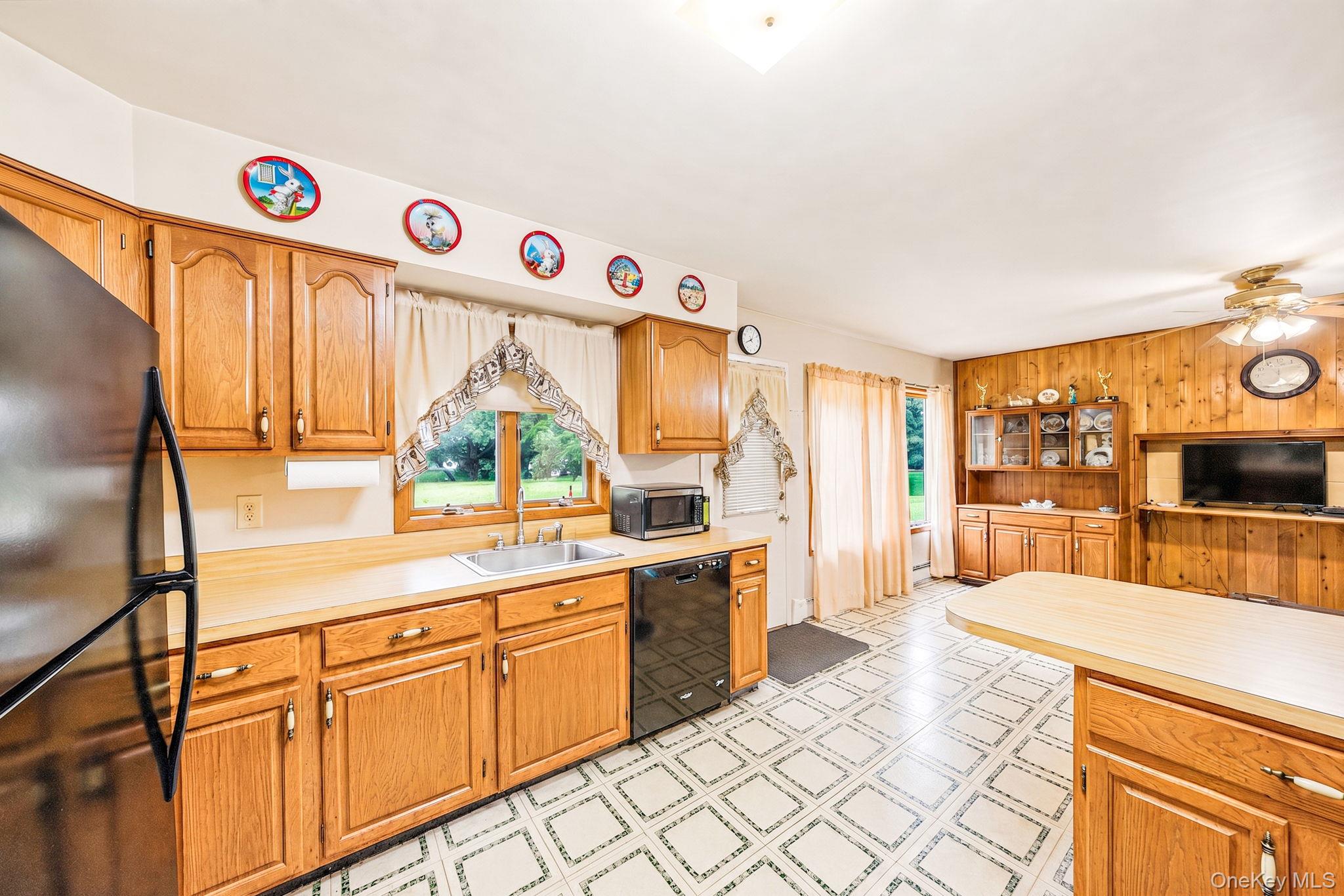 14 Roosevelt Avenue Property Photo 17