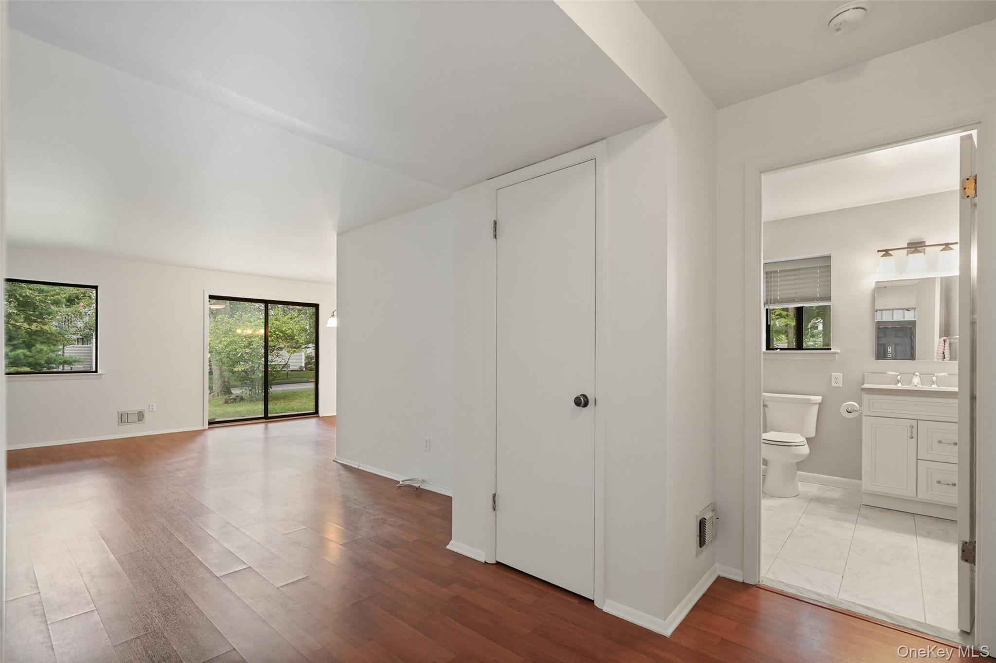 109 Village Road D Property Photo 5