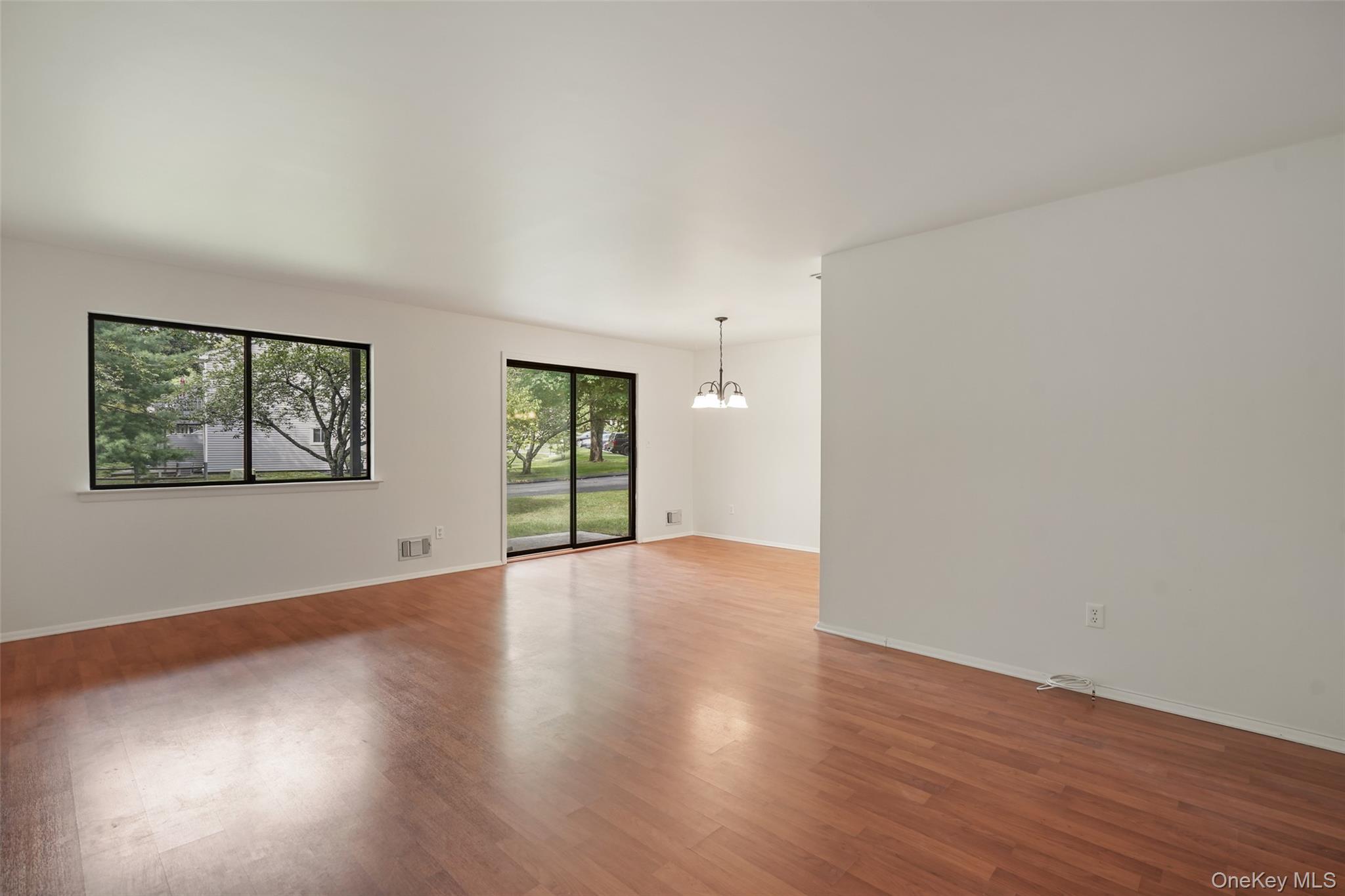 109 Village Road D Property Photo 8