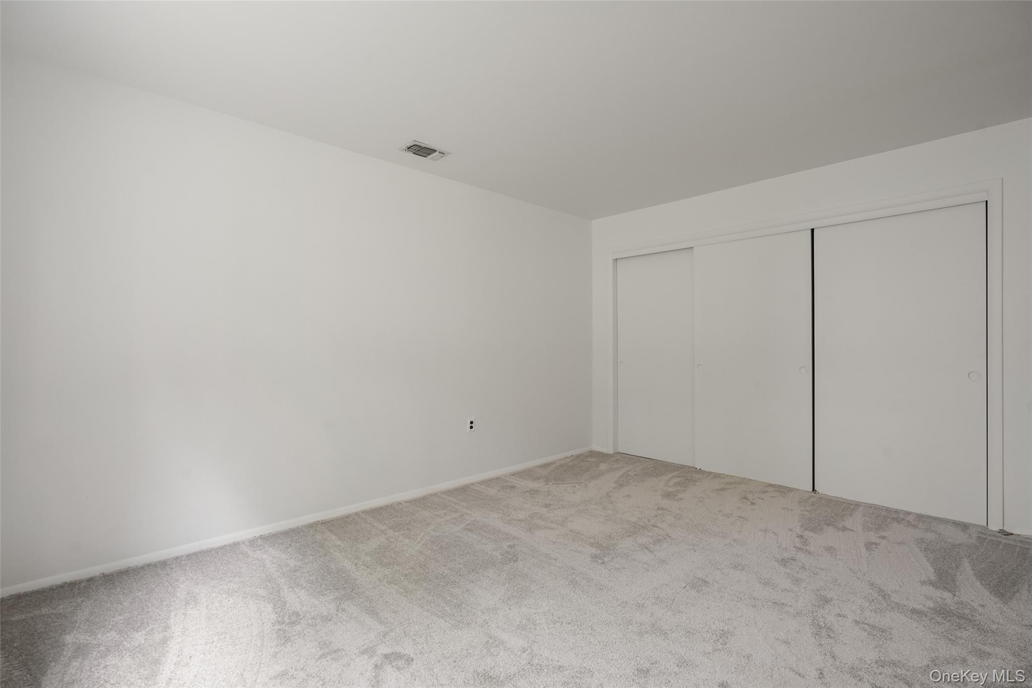 109 Village Road D Property Photo 19