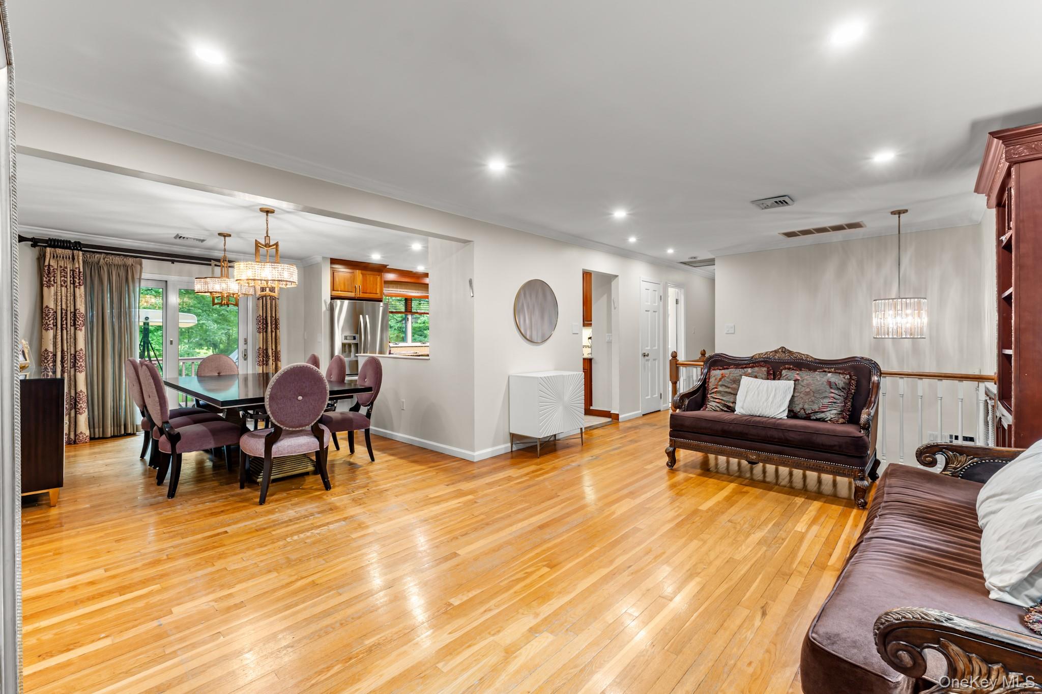 1 Earl Court Property Photo 17
