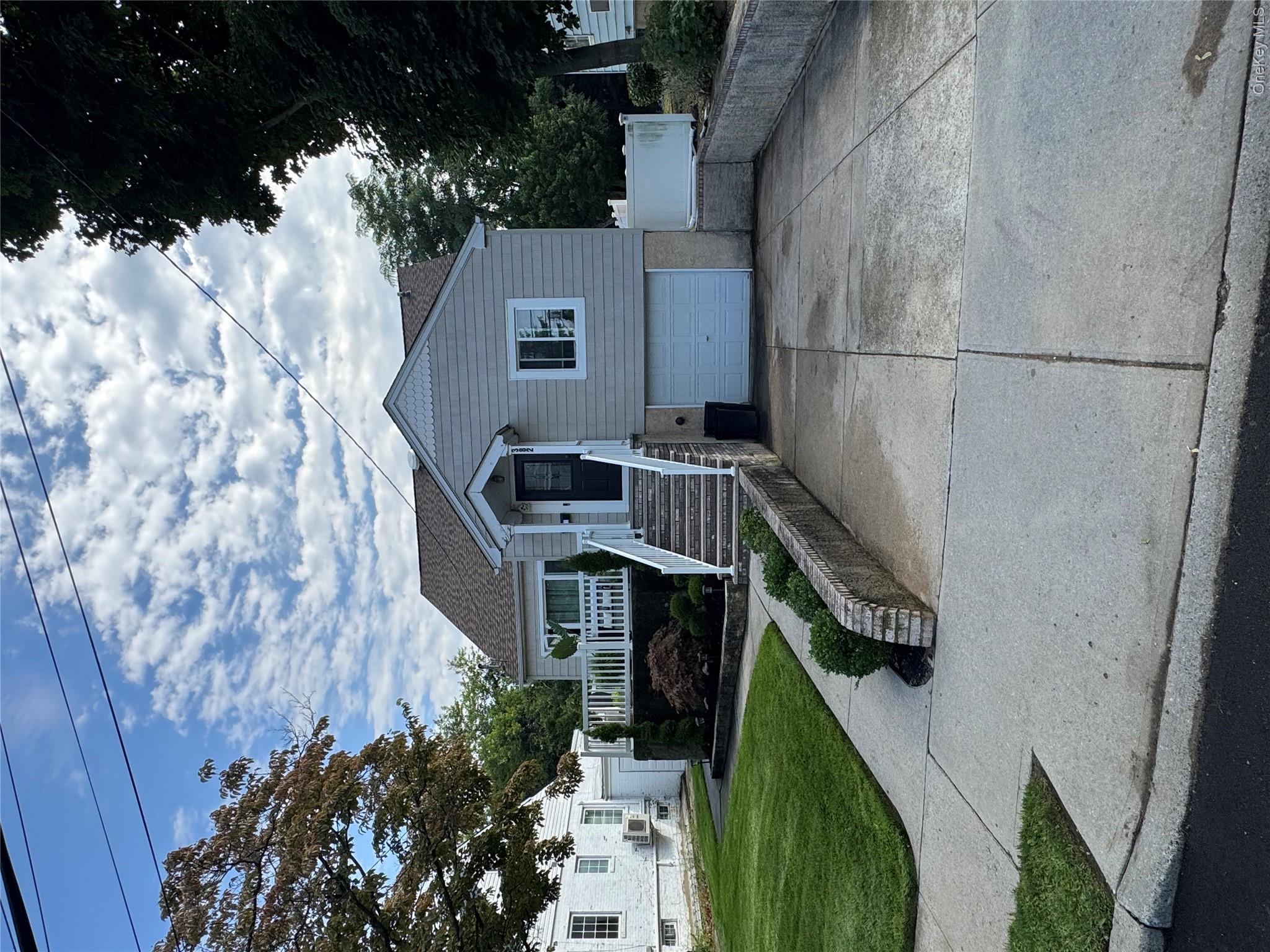 382 Daub Avenue Property Photo 2