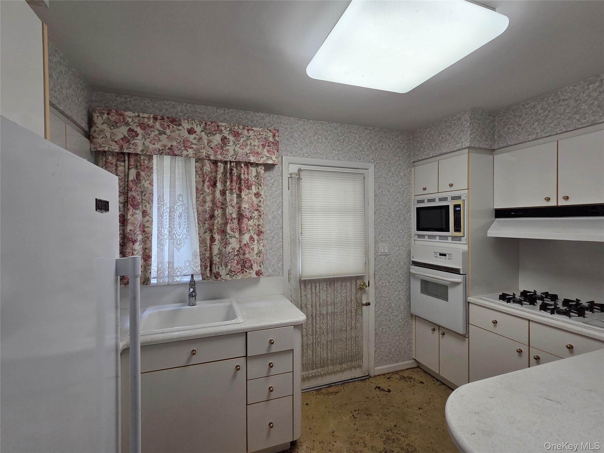 42 Sheridan Street Property Photo 2