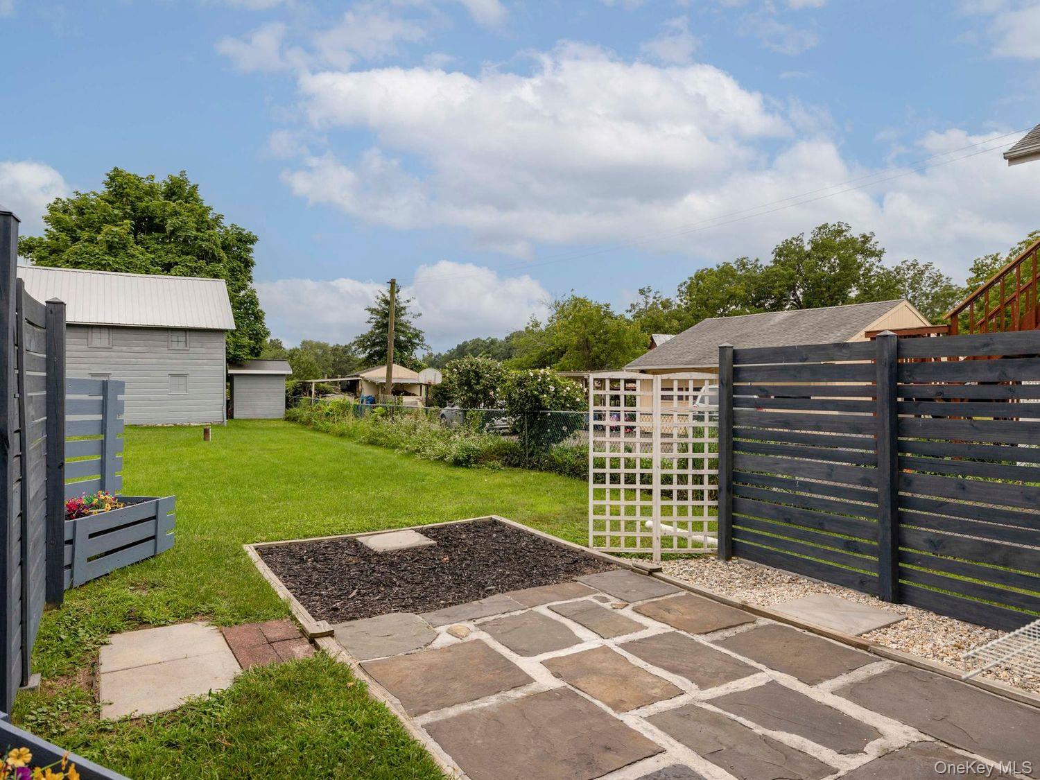 34 Tillson Road Property Photo 9