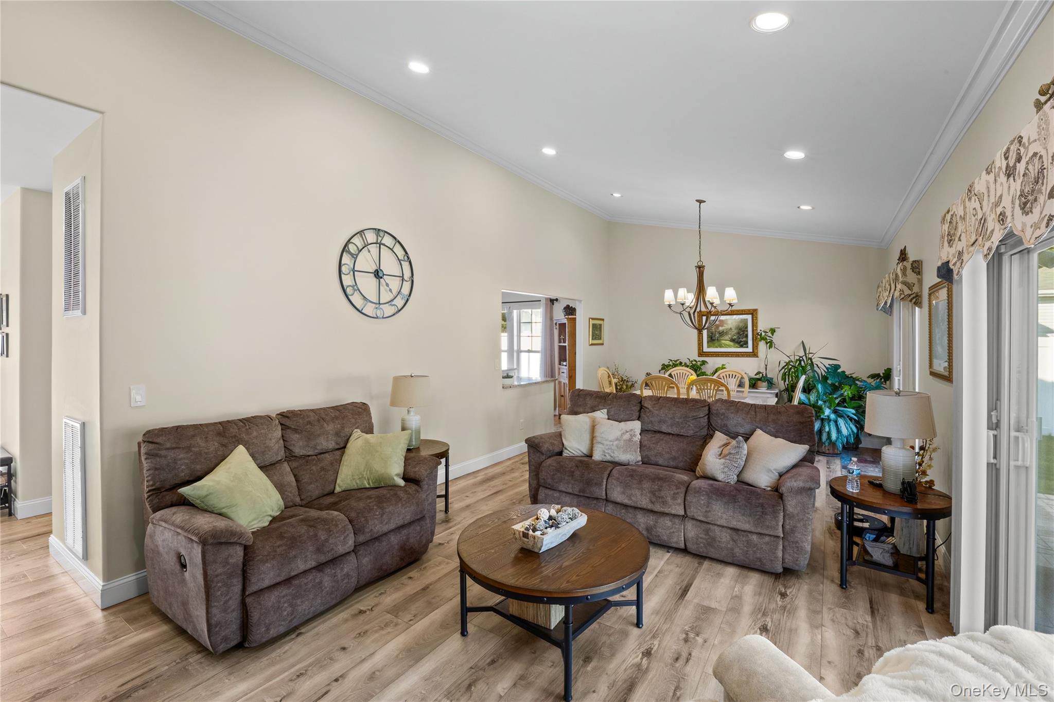 32 Pondview Circle Property Photo 14