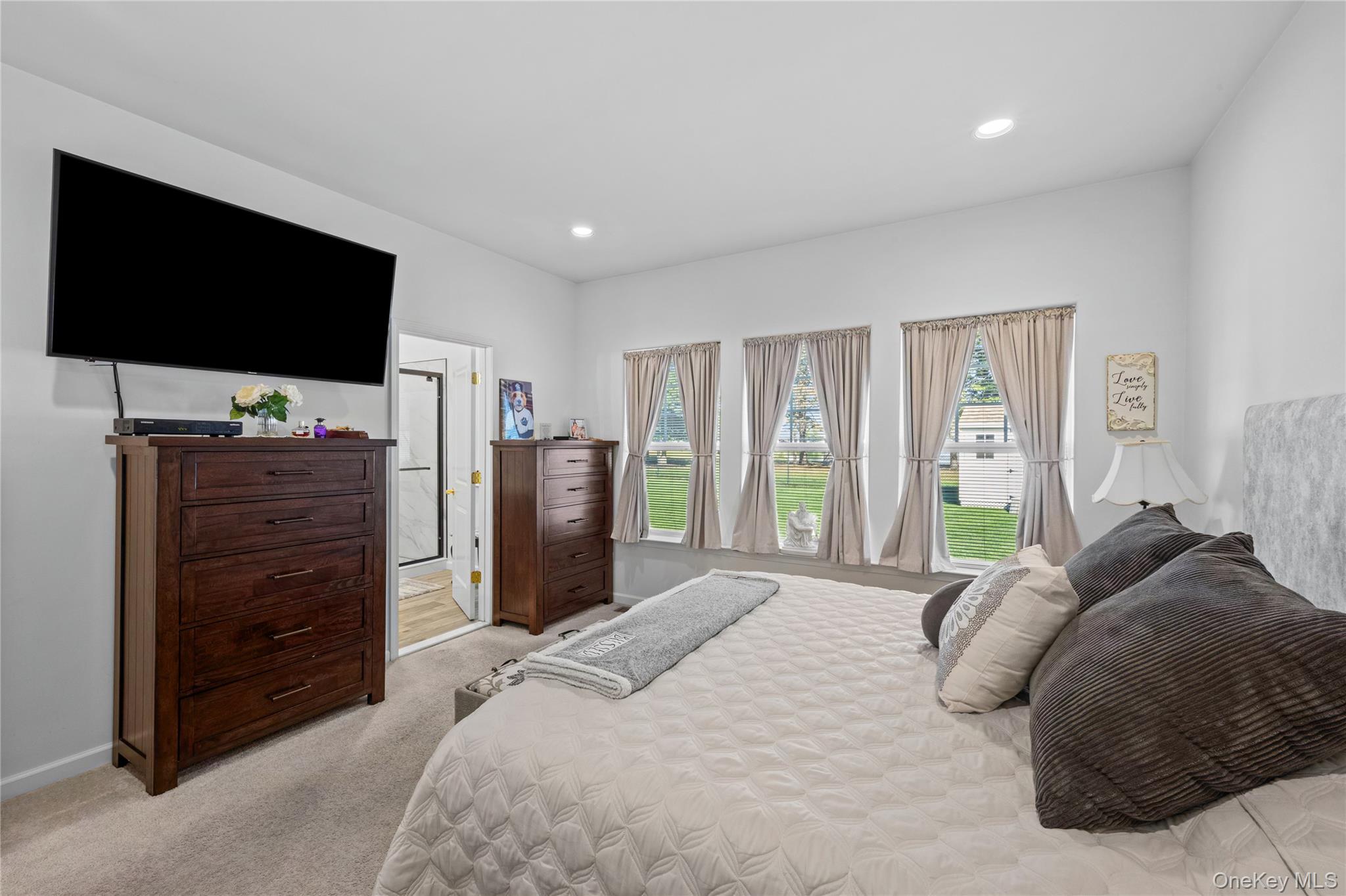 32 Pondview Circle Property Photo 16