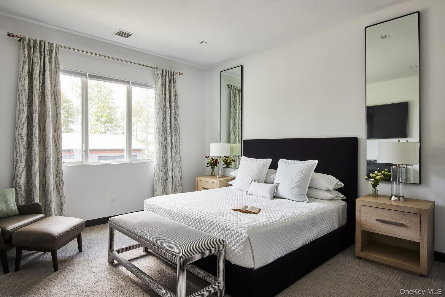 1045159 Property Photo 6