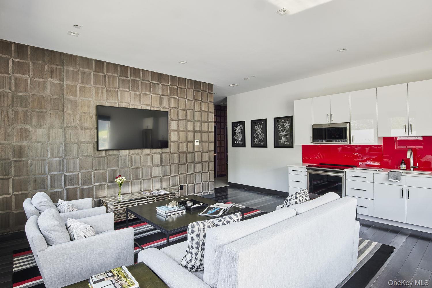 1045159 Property Photo 7