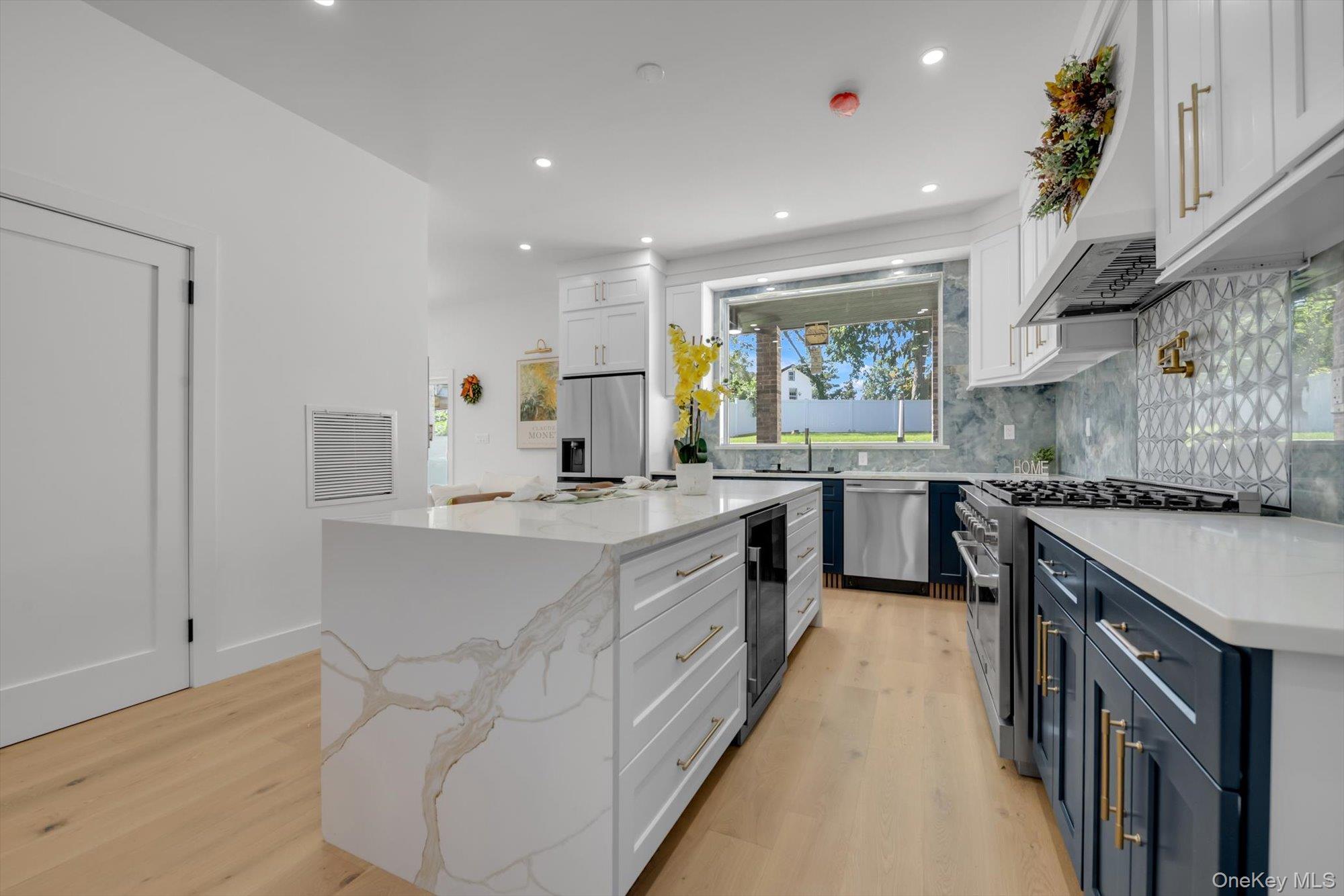 8366 Charlecote Ridge Property Photo 10