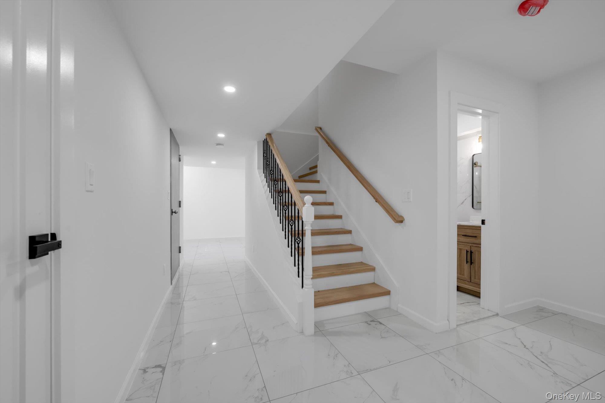 8366 Charlecote Ridge Property Photo 22