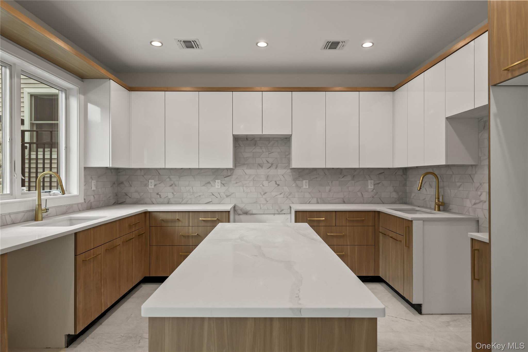 5205 Corner Street Property Photo 12