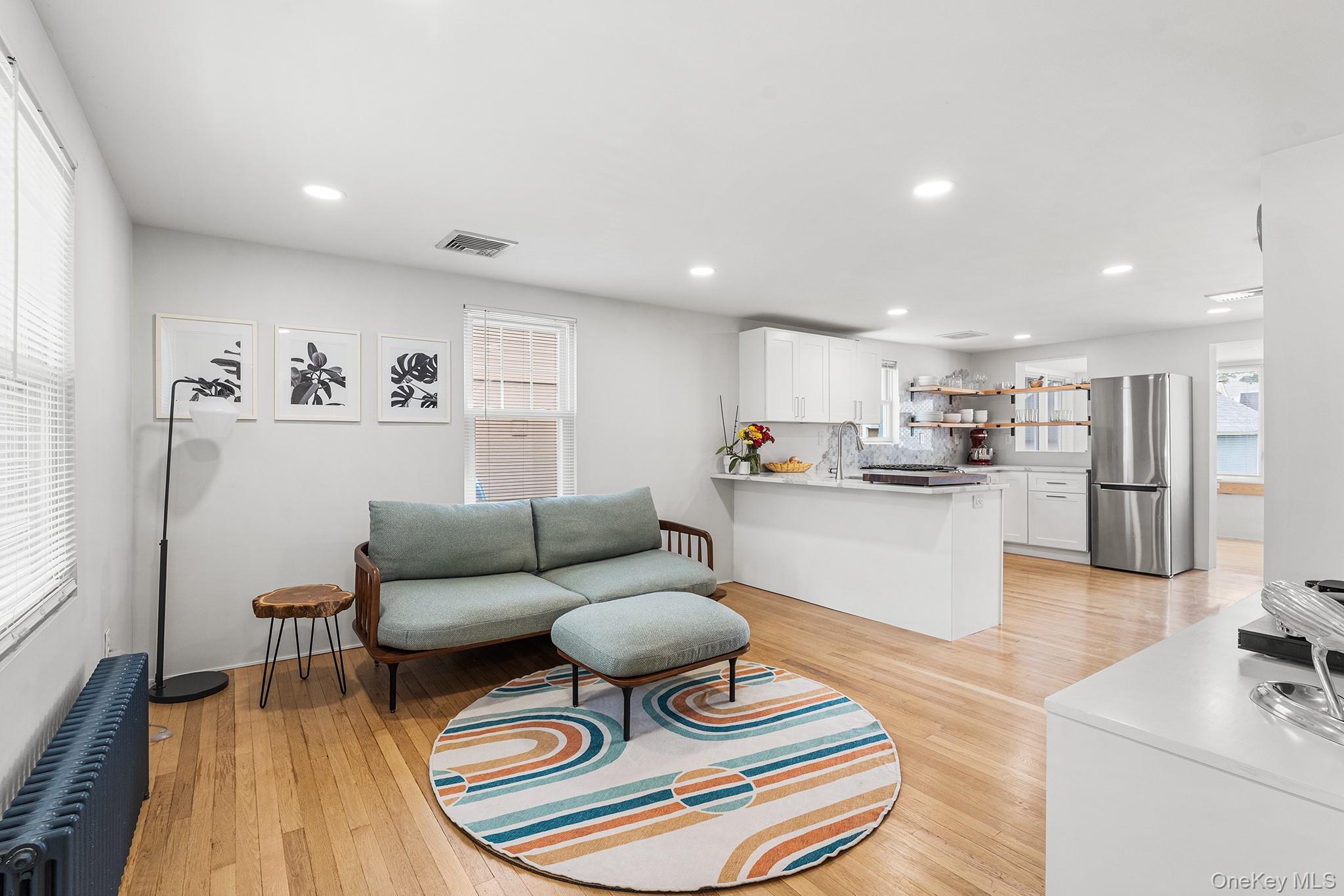 5 W Maple Avenue Property Photo 8