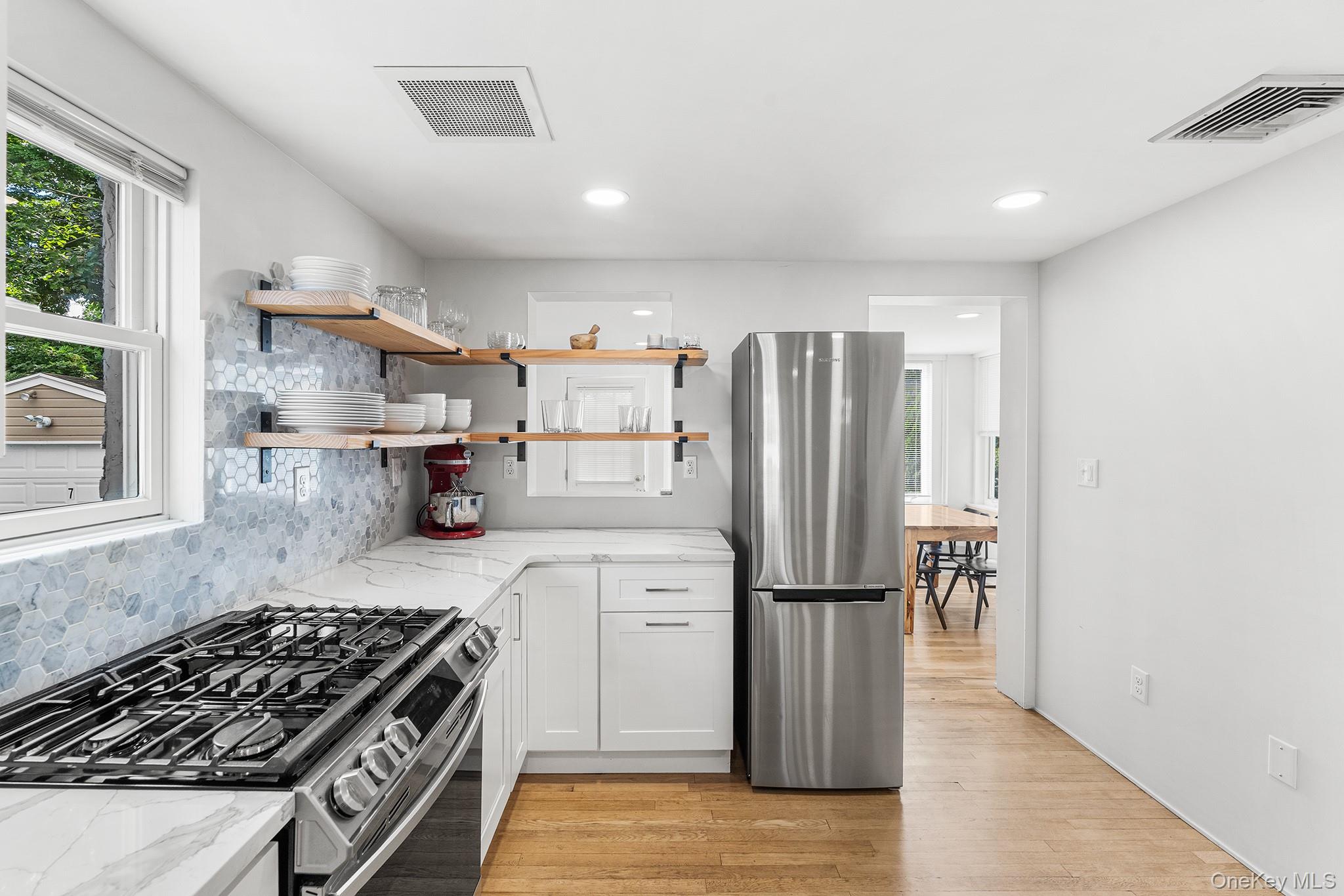 5 W Maple Avenue Property Photo 13
