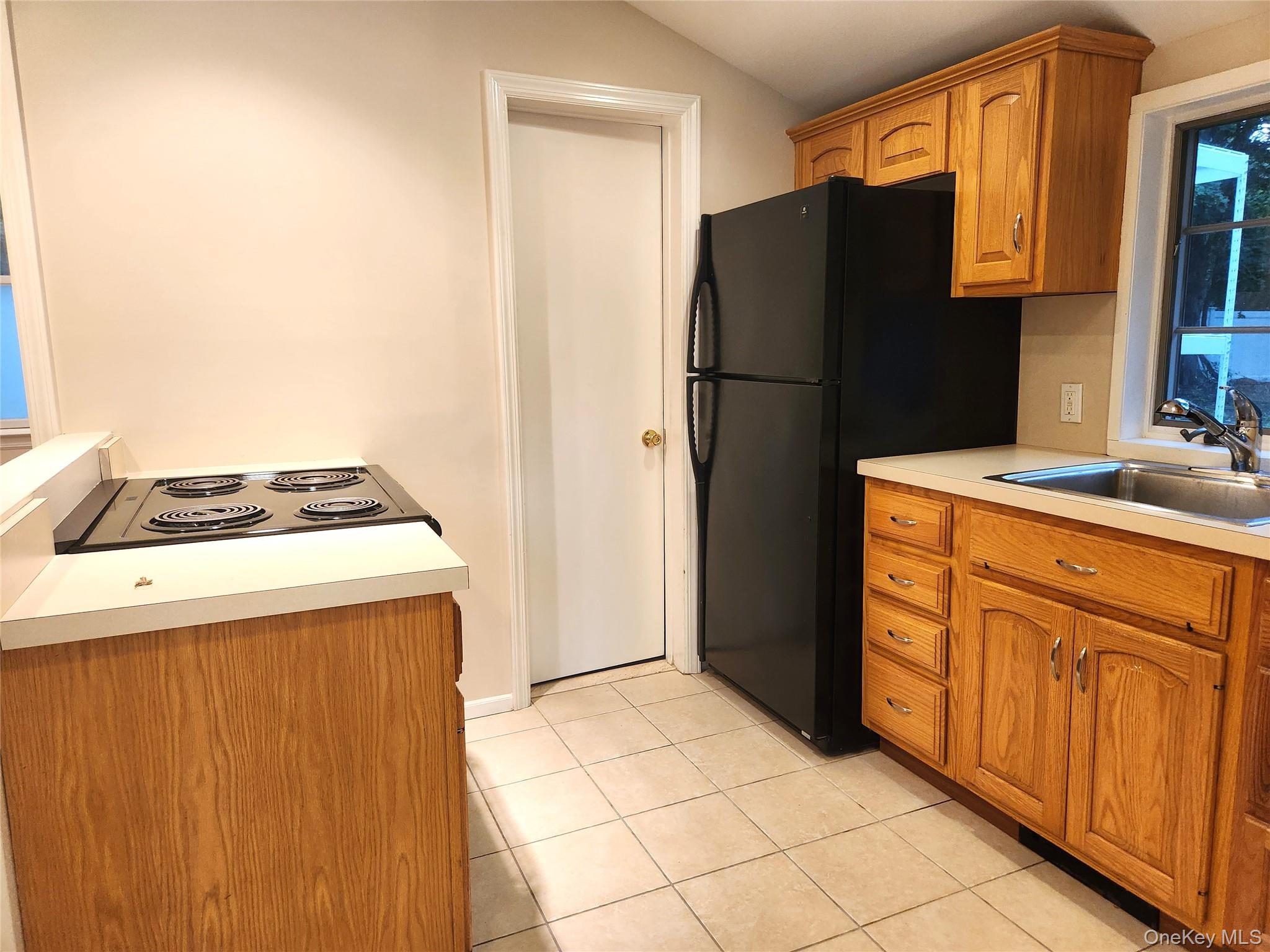 807 Meadow Road Property Photo 5