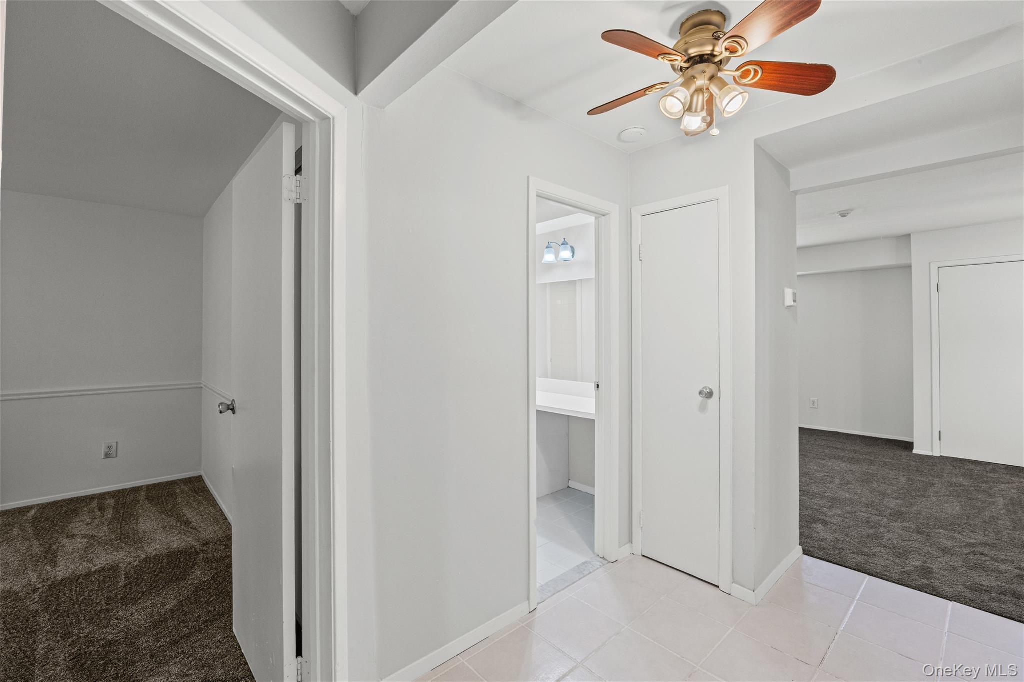 42 Pointe Circle South 0 Property Photo 8