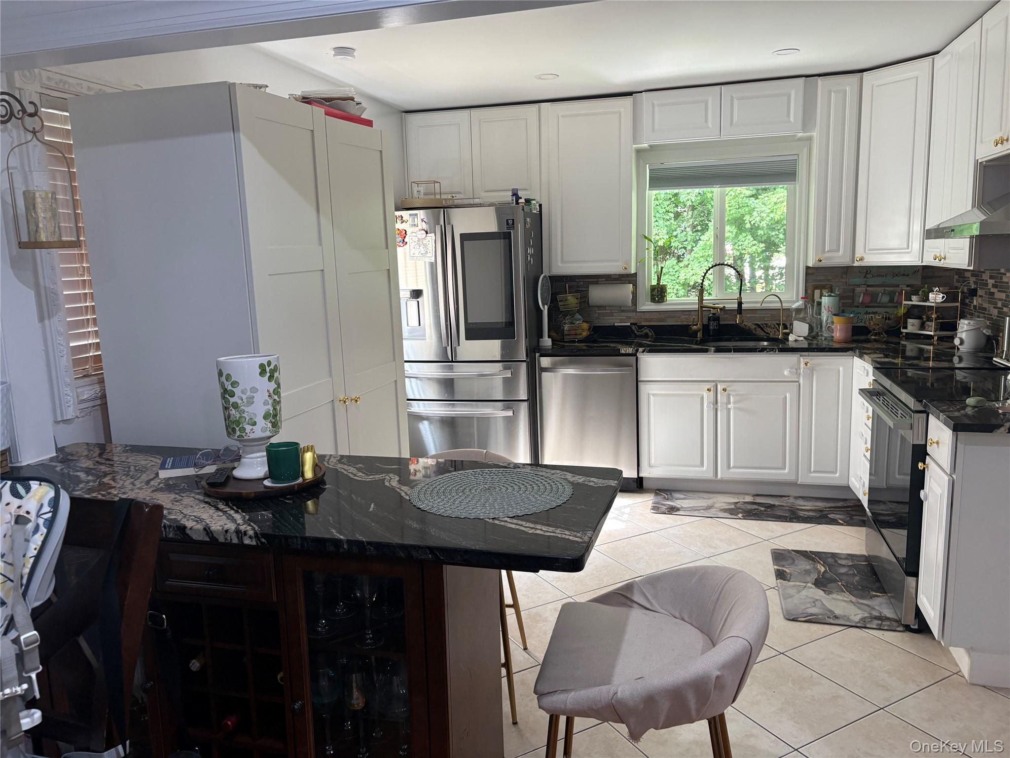 24 Faye Avenue Property Photo 6
